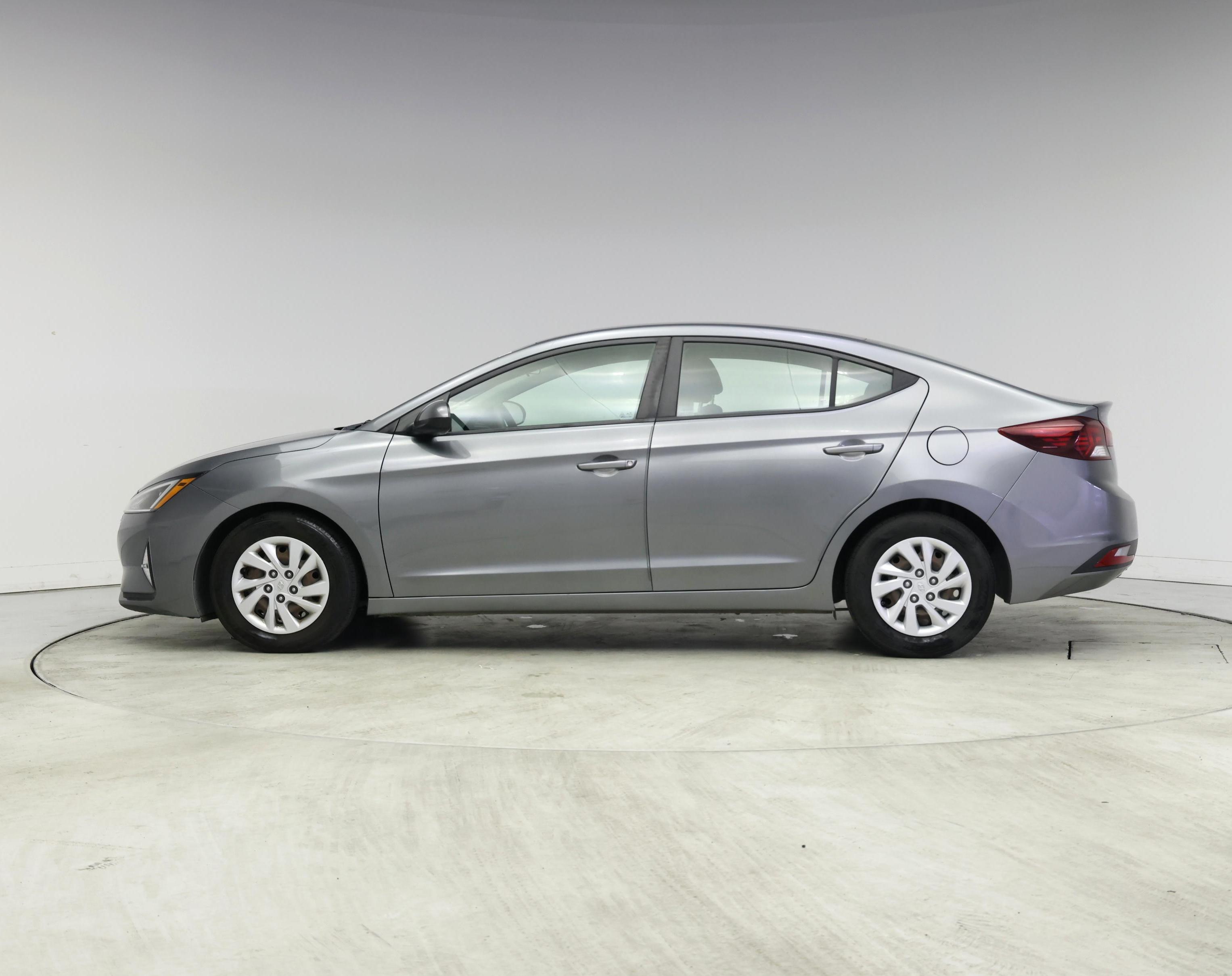 Thumbnail: 2019 Hyundai Elantra - 3