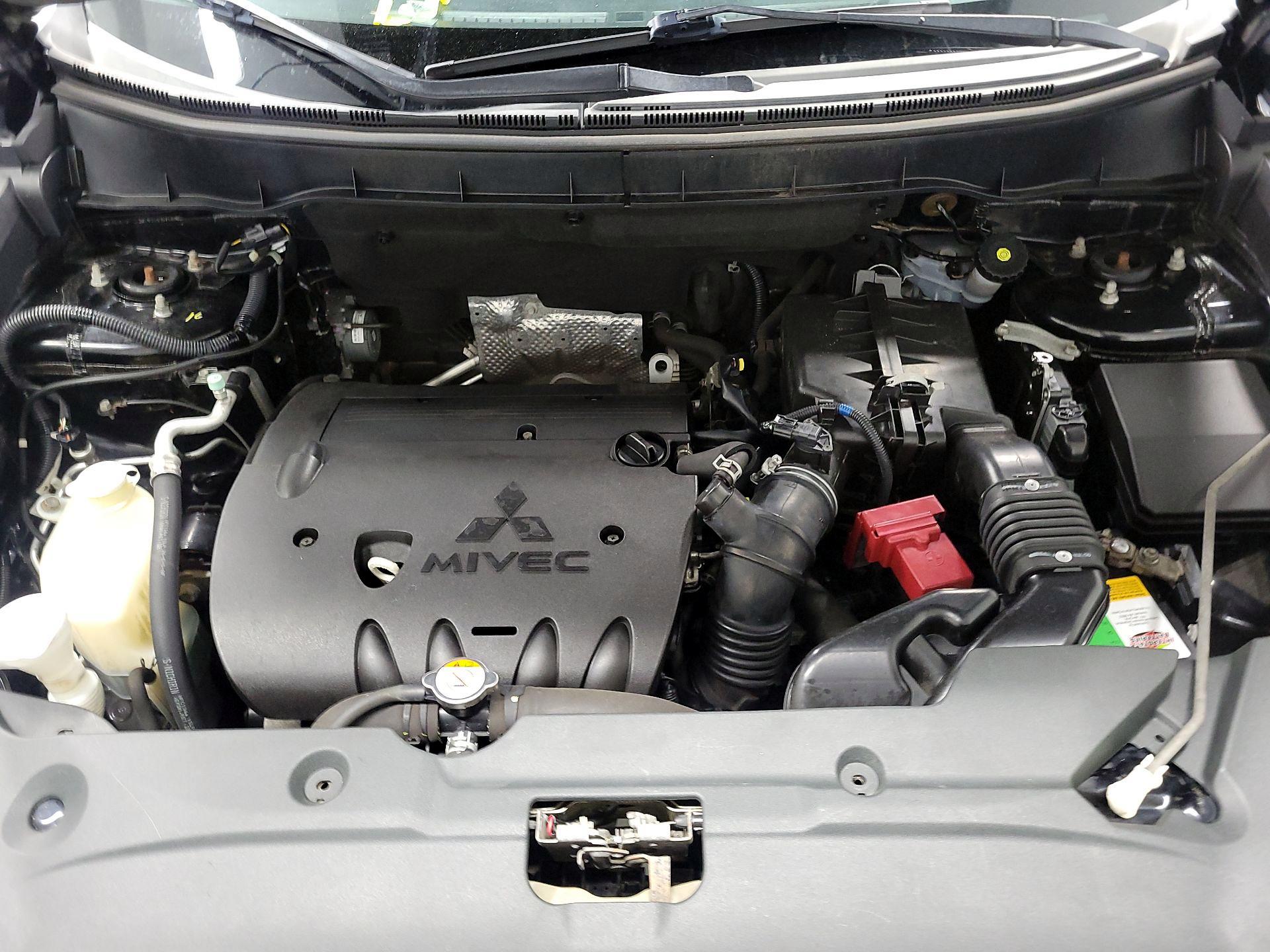 Thumbnail: 2015 Mitsubishi Outlander Sport - 20