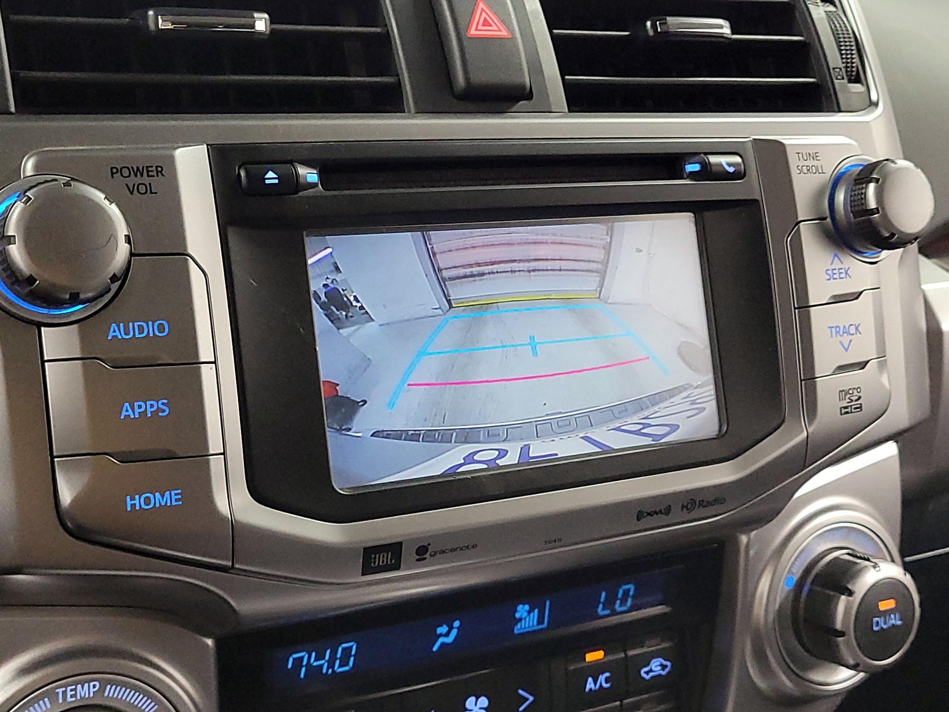 Thumbnail: 2018 Toyota 4Runner - 14