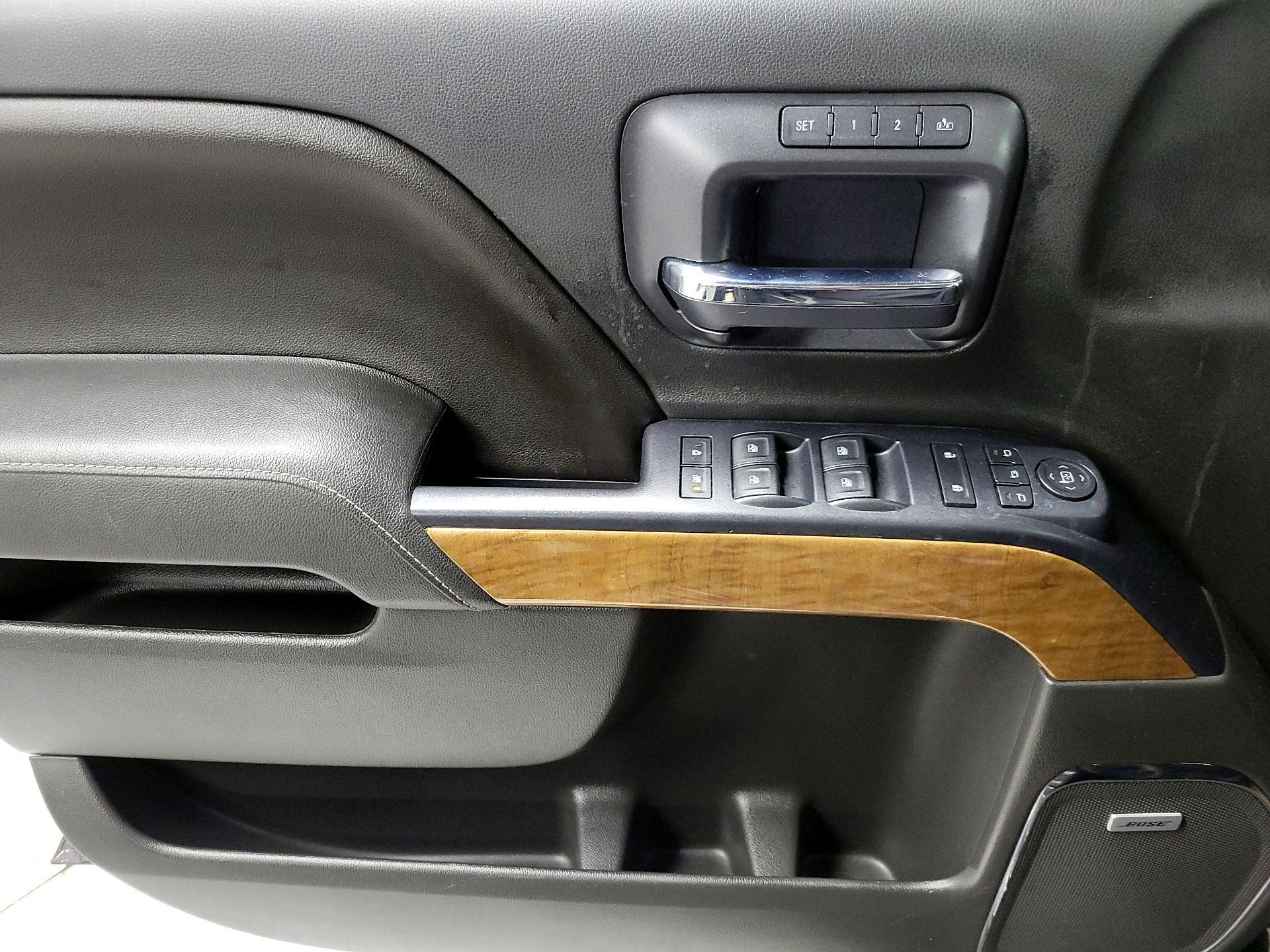 Thumbnail: 2015 Chevrolet Silverado 1500 - 12