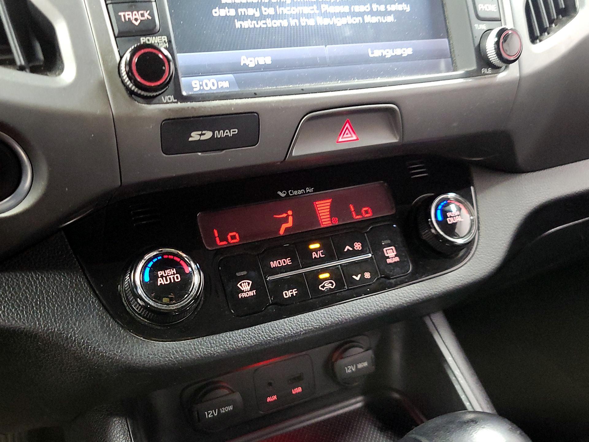 Thumbnail: 2014 Kia Sportage - 16