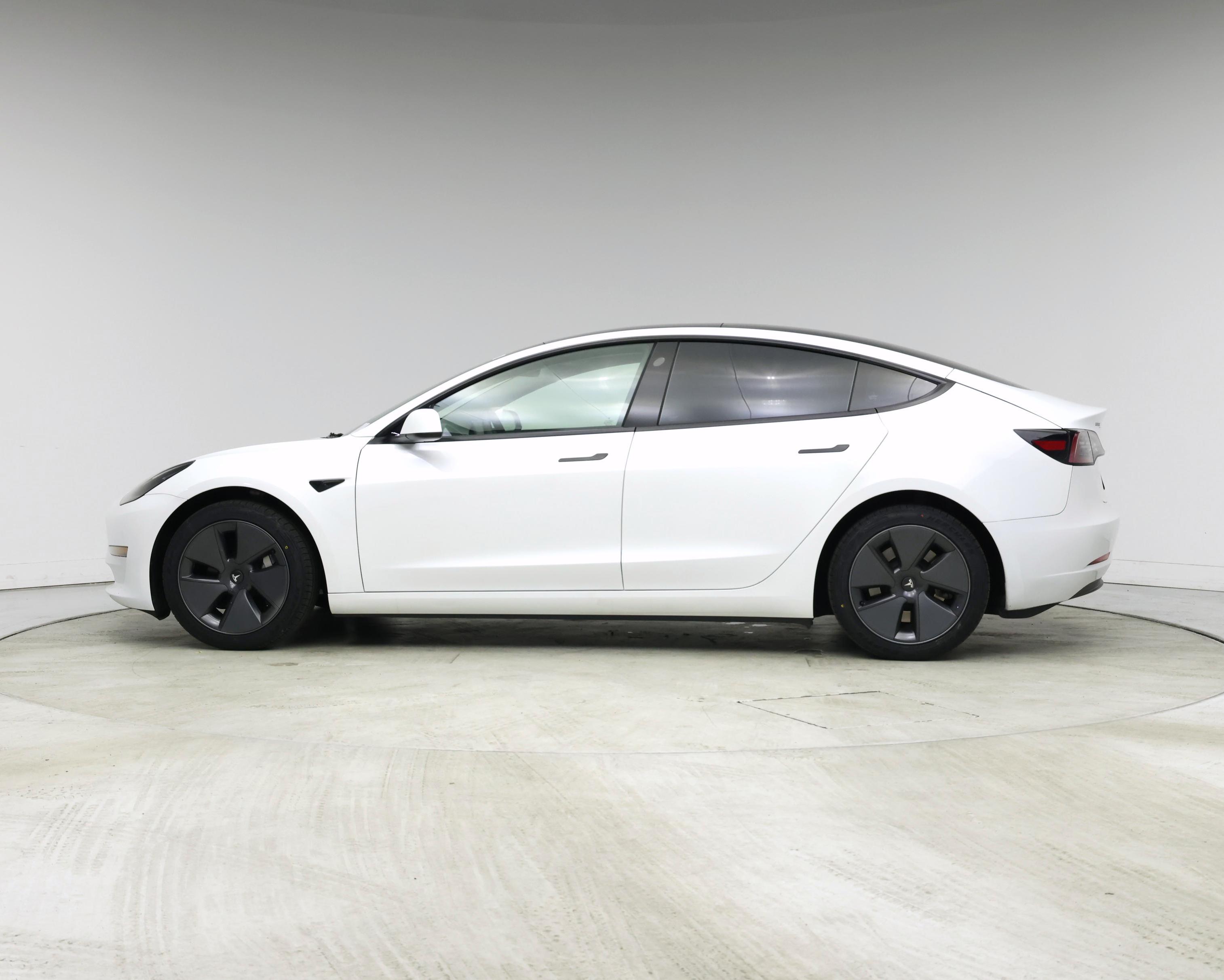 Thumbnail: 2023 Tesla Model 3 - 3