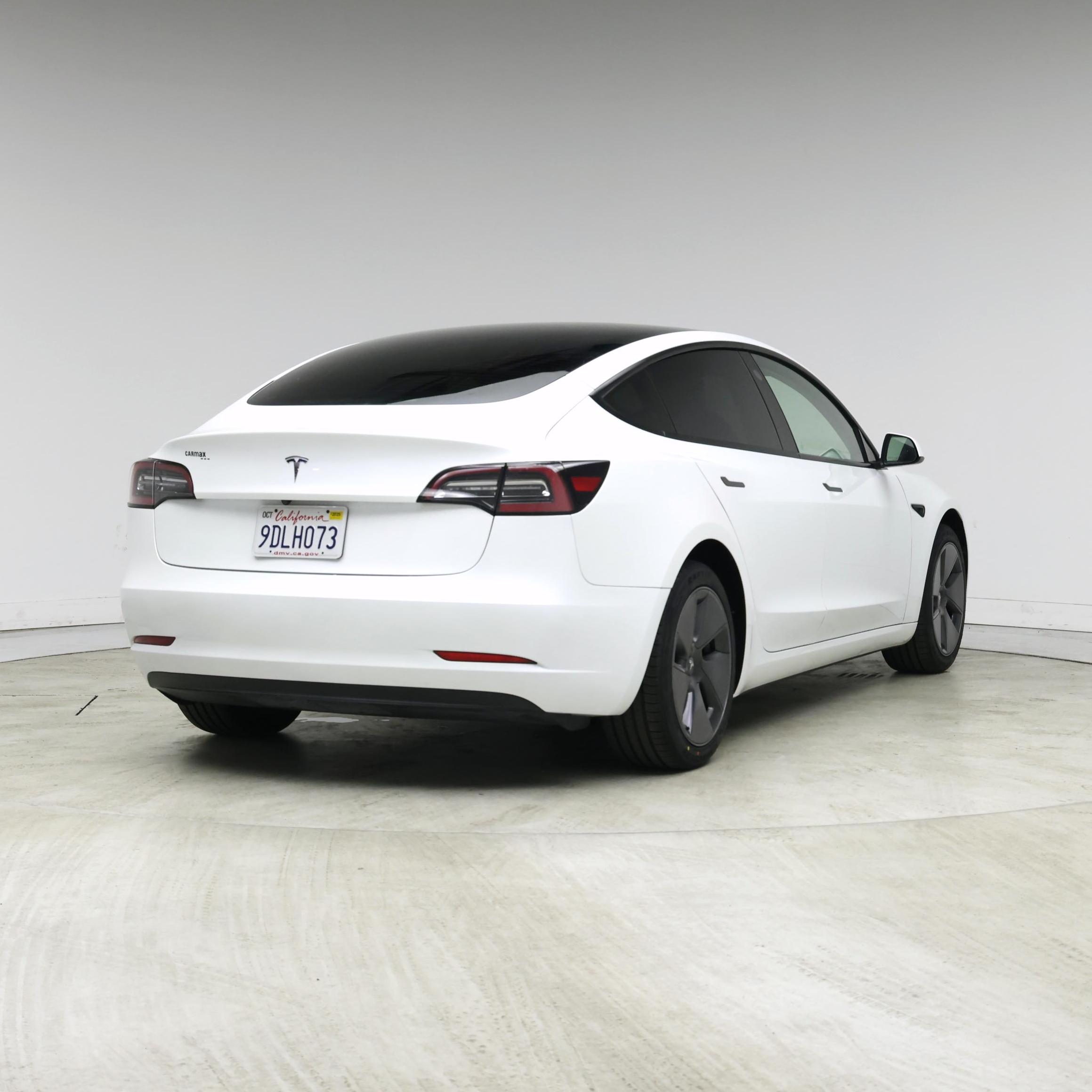 Thumbnail: 2023 Tesla Model 3 - 8