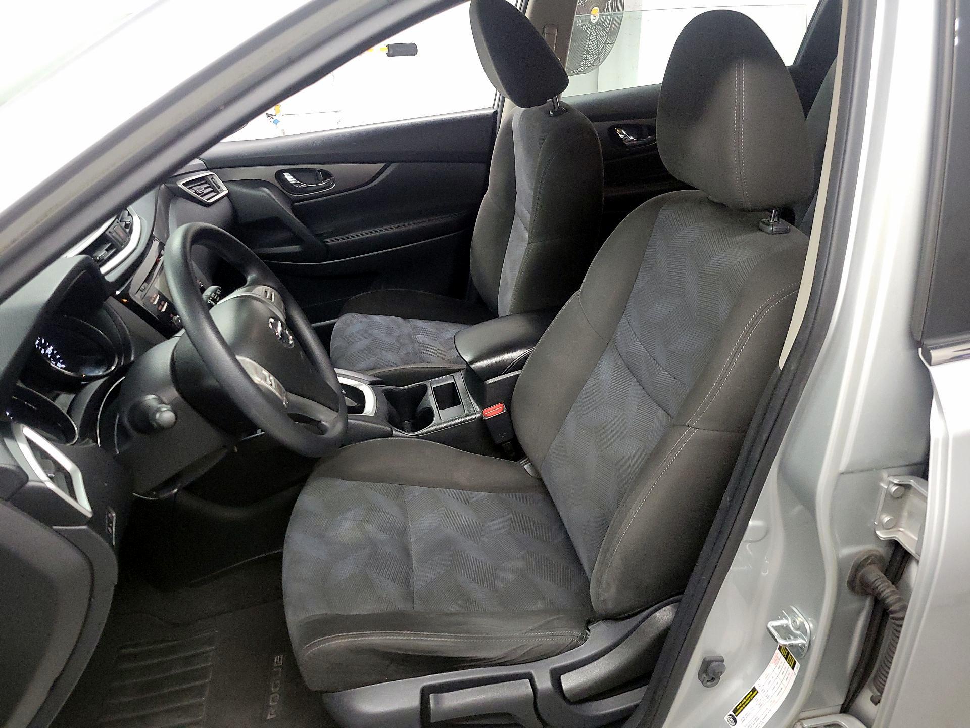 Thumbnail: 2015 Nissan Rogue - 11