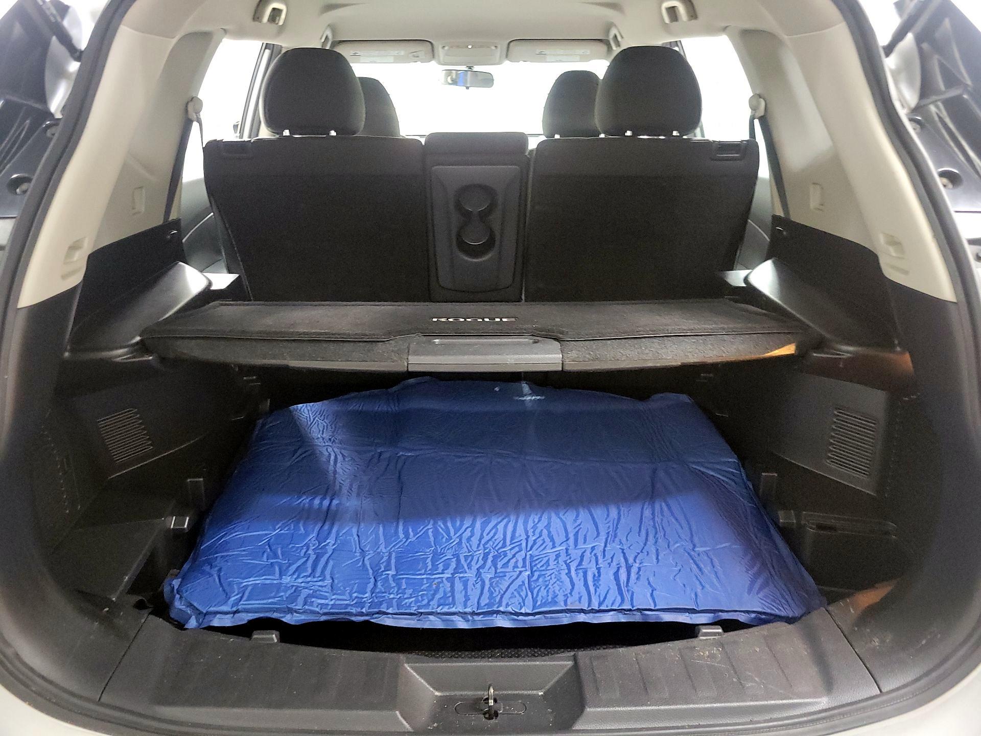 Thumbnail: 2015 Nissan Rogue - 17