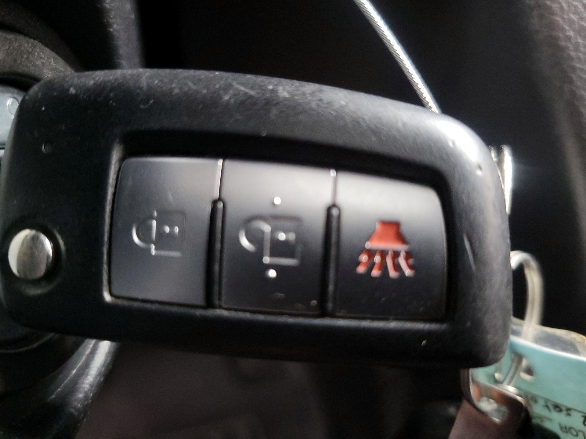 Thumbnail: 2015 Nissan Rogue - 19