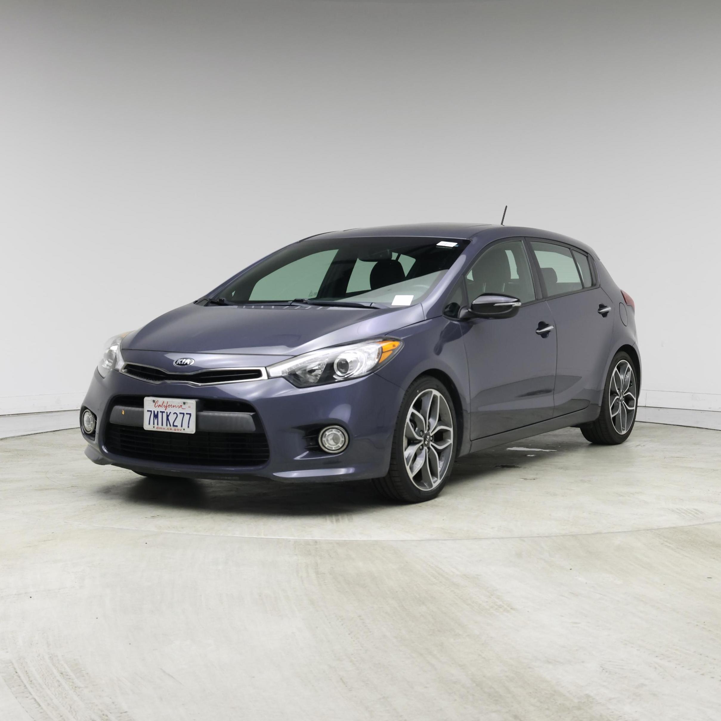 Thumbnail: 2015 Kia Forte - 4