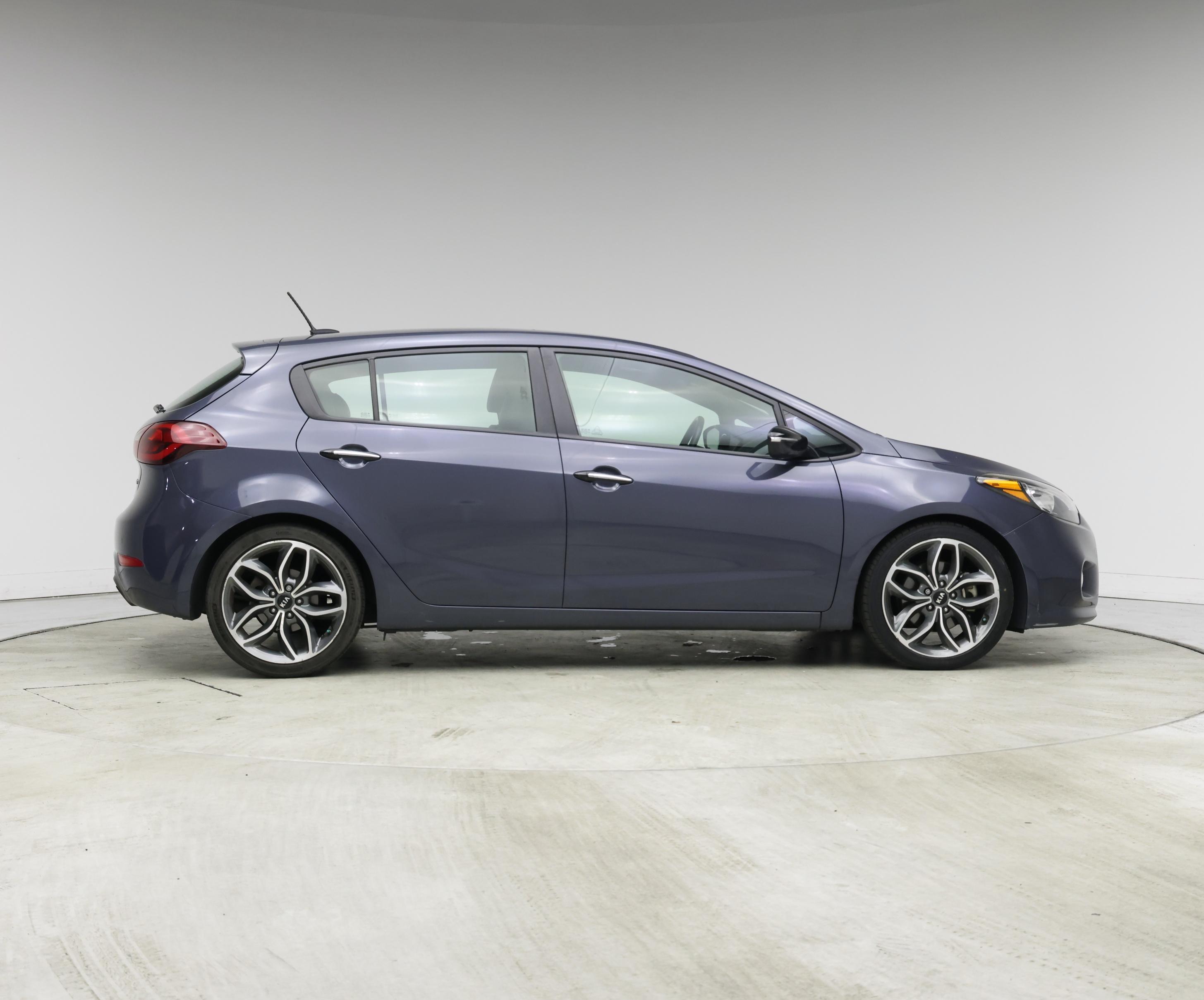 Thumbnail: 2015 Kia Forte - 7