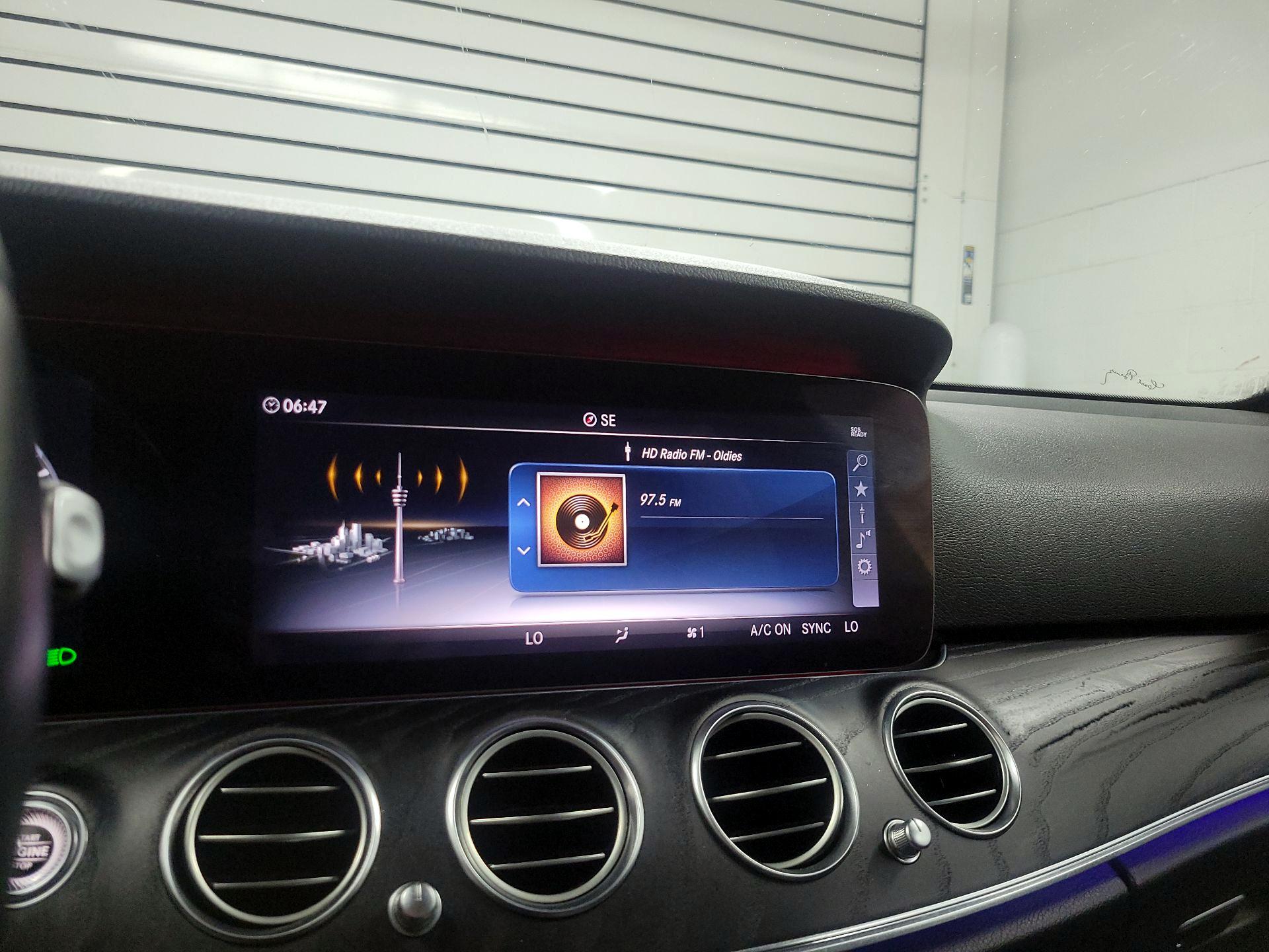 Thumbnail: 2020 Mercedes-Benz E-Class - 15