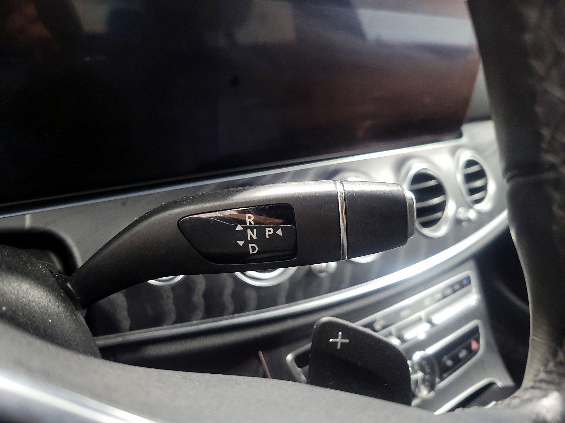 Thumbnail: 2020 Mercedes-Benz E-Class - 17