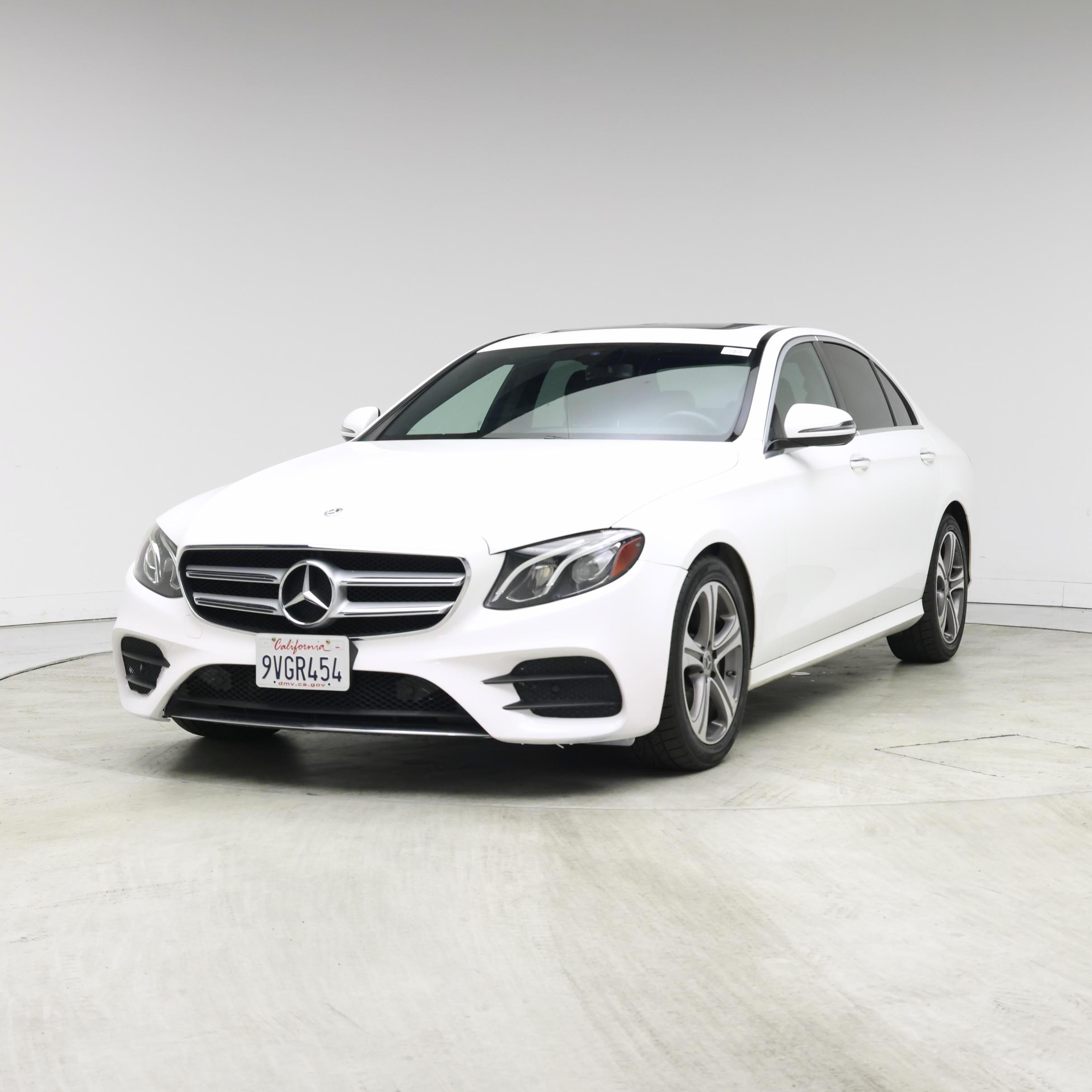 Thumbnail: 2020 Mercedes-Benz E-Class - 4