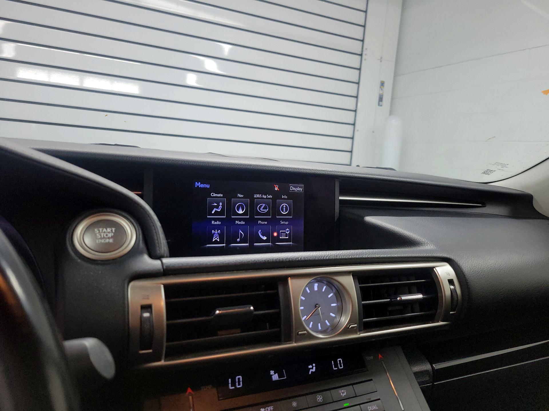 Thumbnail: 2016 Lexus IS - 15