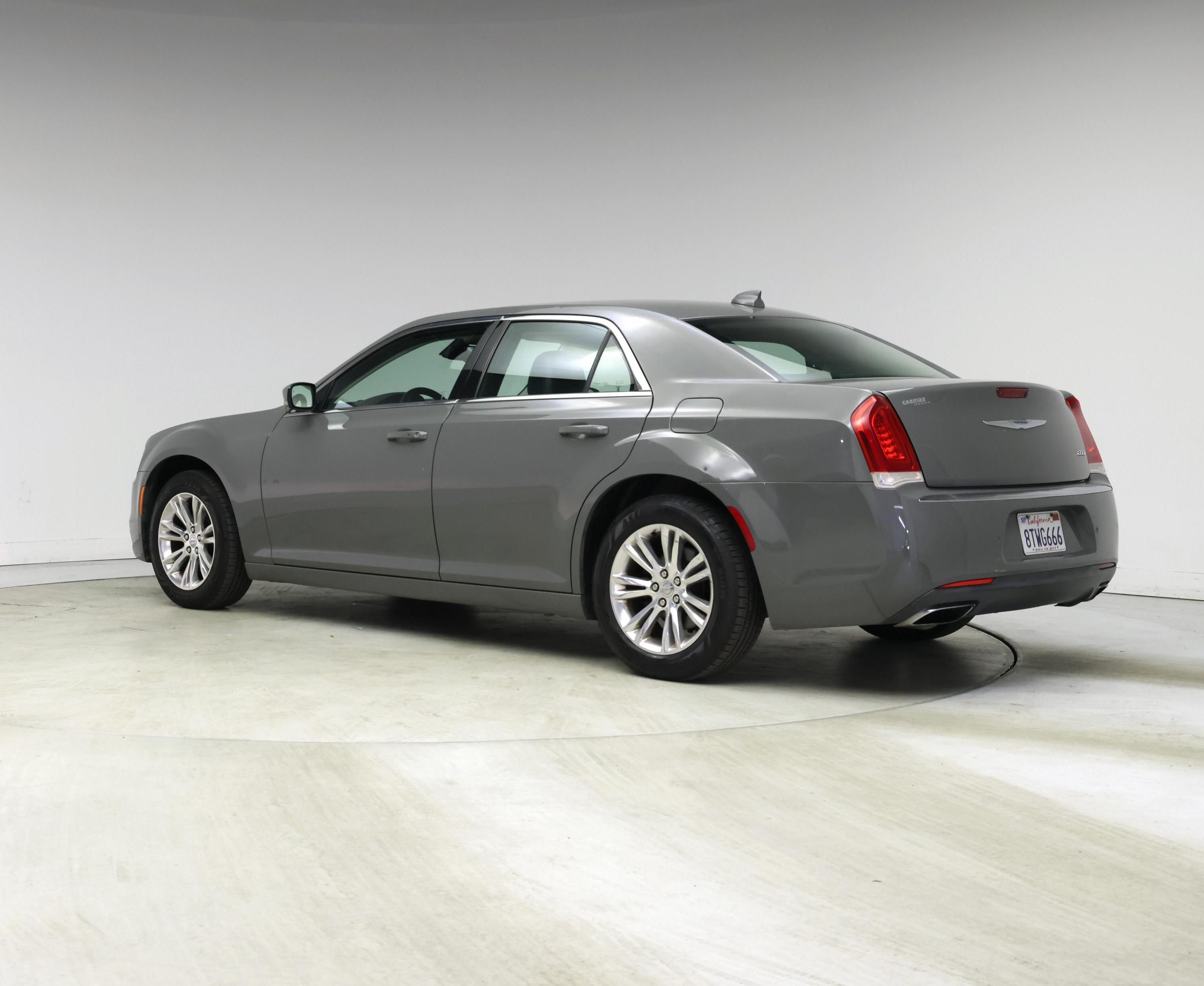 Thumbnail: 2017 Chrysler 300 - 2