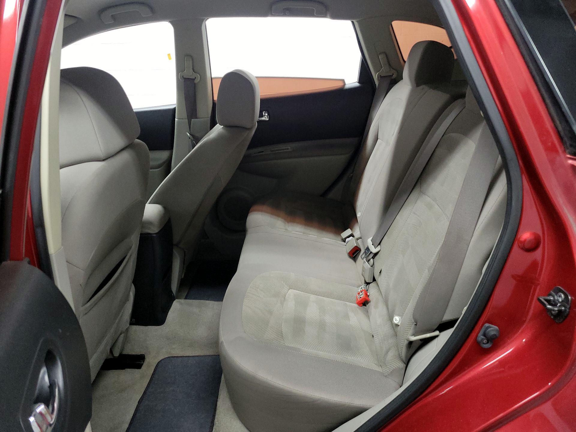 Thumbnail: 2014 Nissan Rogue - 16