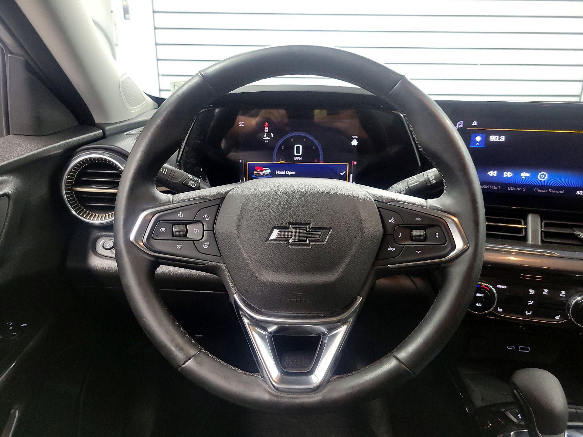 Thumbnail: 2025 Chevrolet Trax - 10