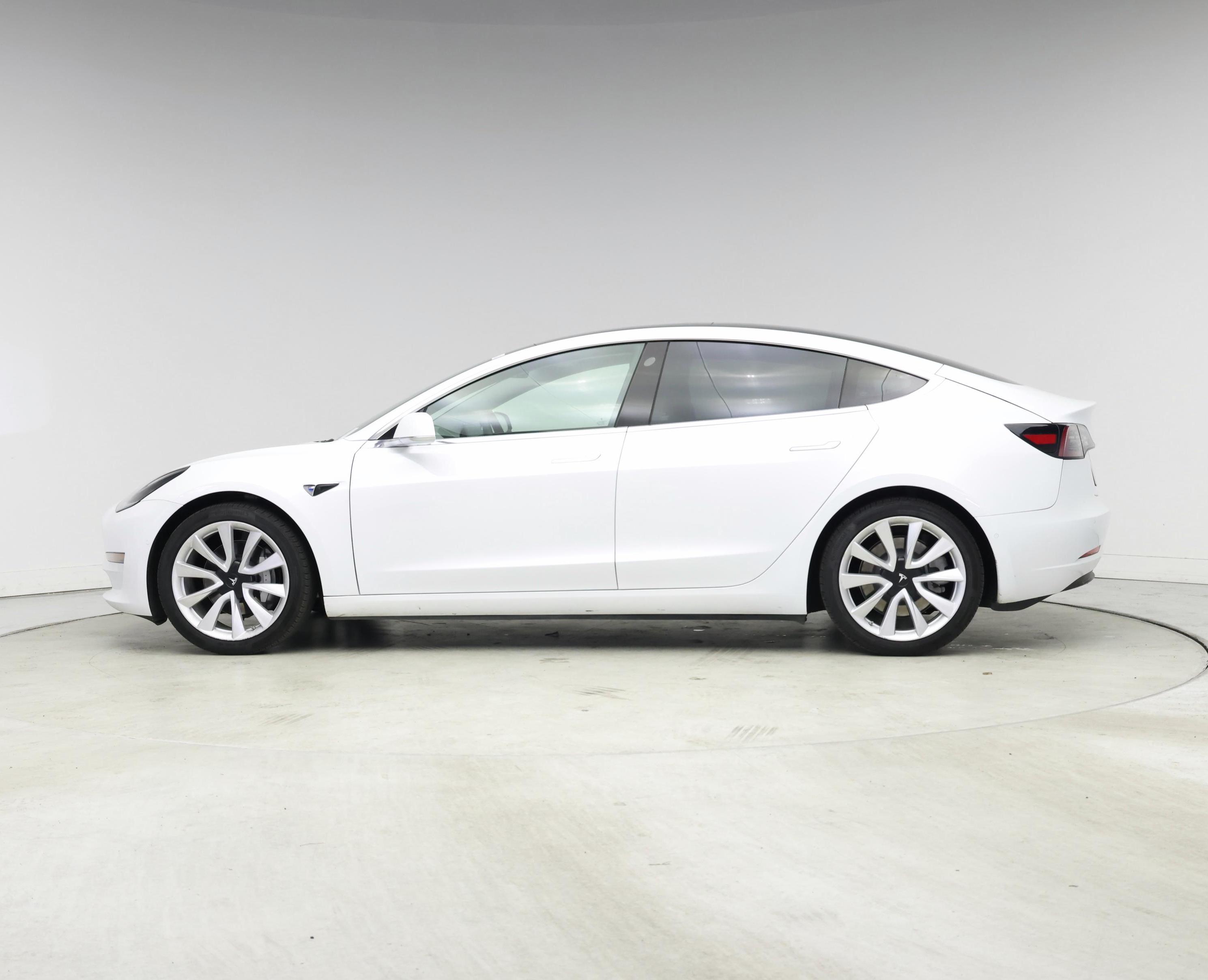 Thumbnail: 2020 Tesla Model 3 - 3