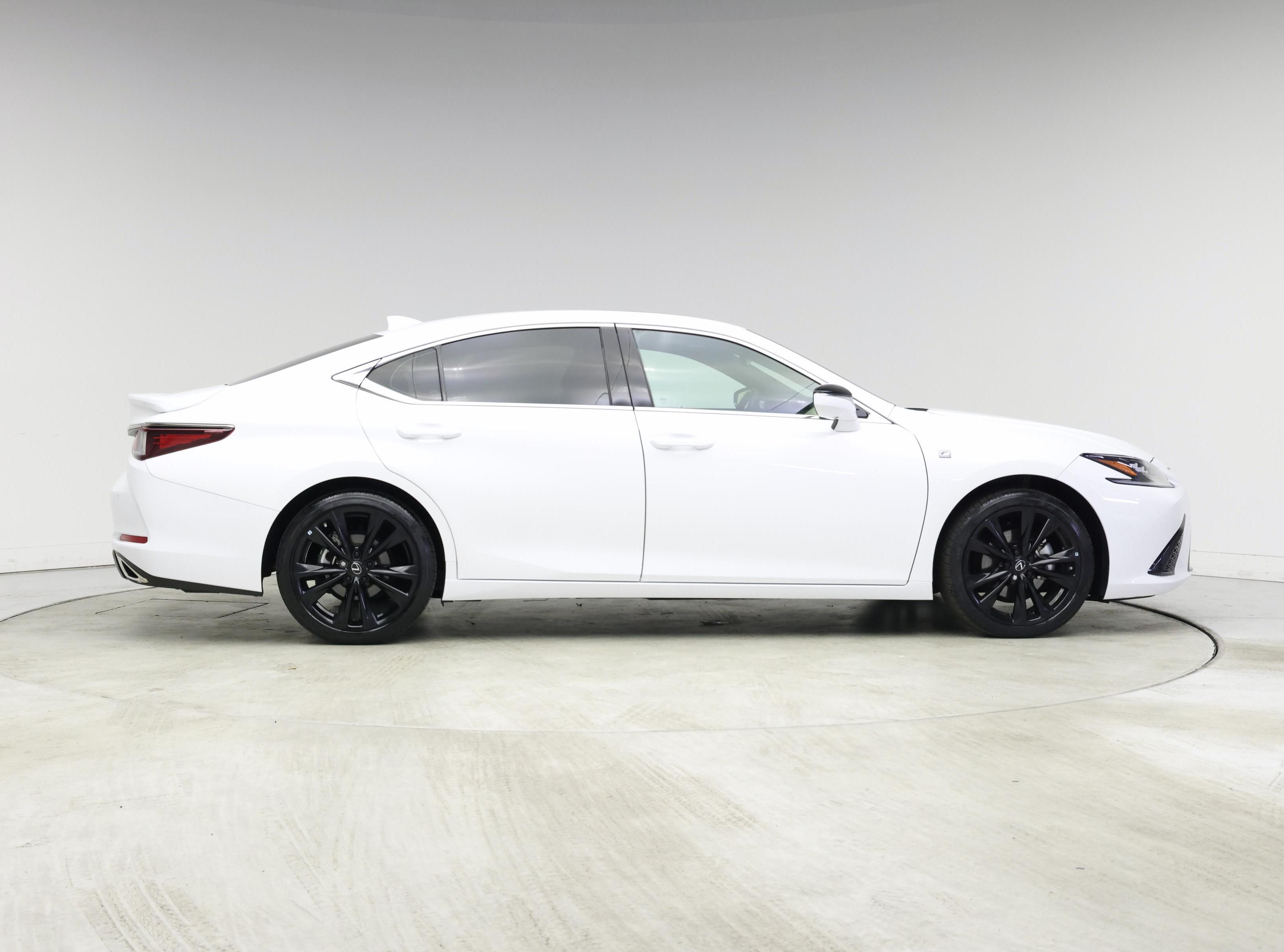 Thumbnail: 2023 Lexus ES - 7
