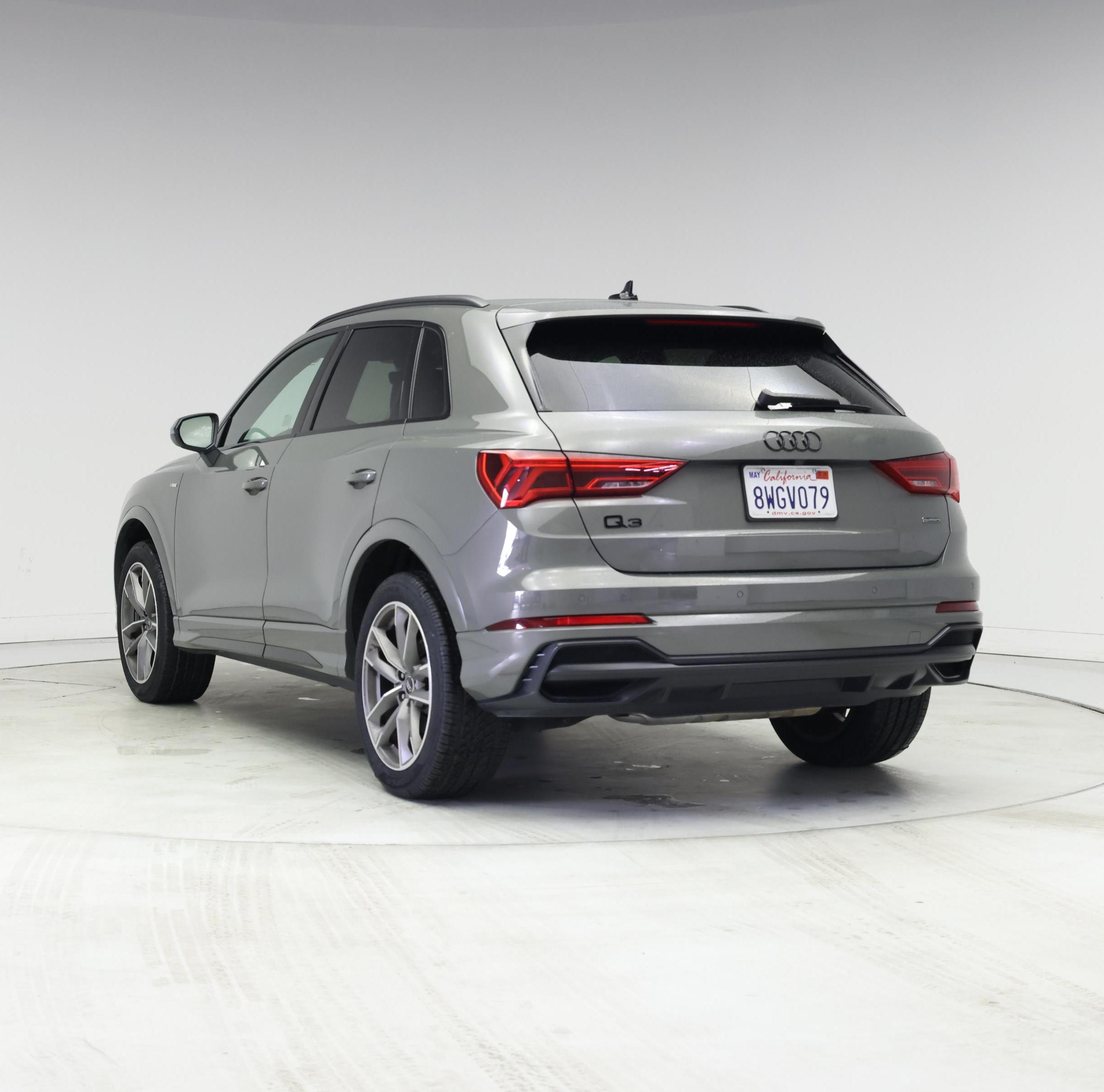 Thumbnail: 2021 Audi Q3 - 2
