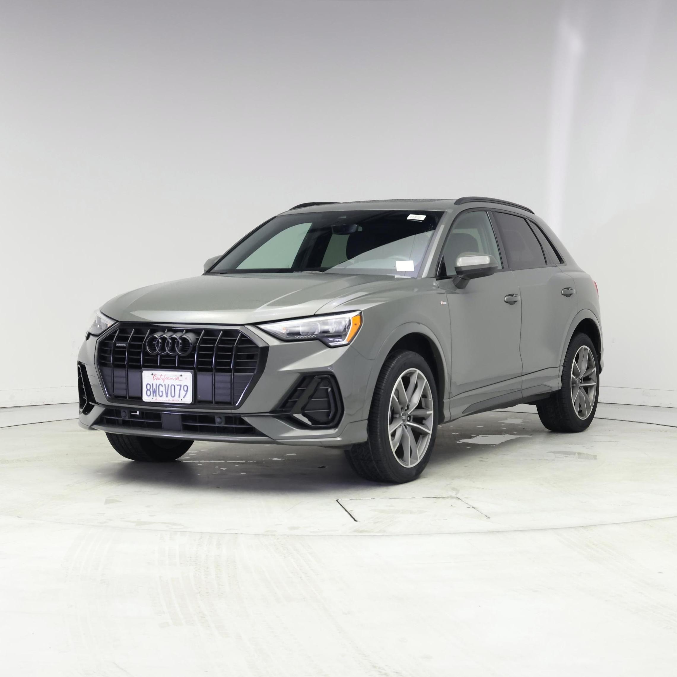 Thumbnail: 2021 Audi Q3 - 4