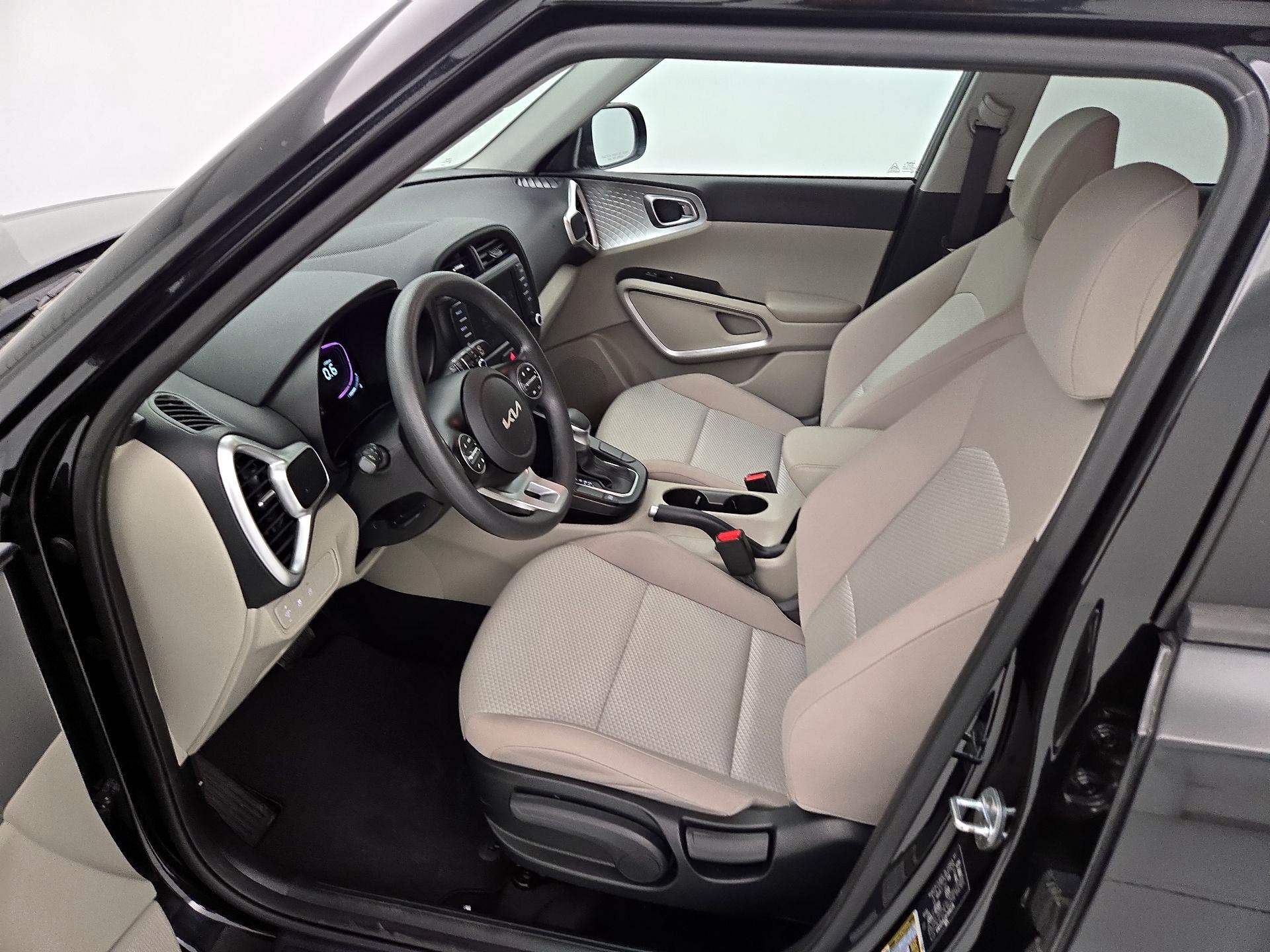 Thumbnail: 2023 Kia Soul - 11