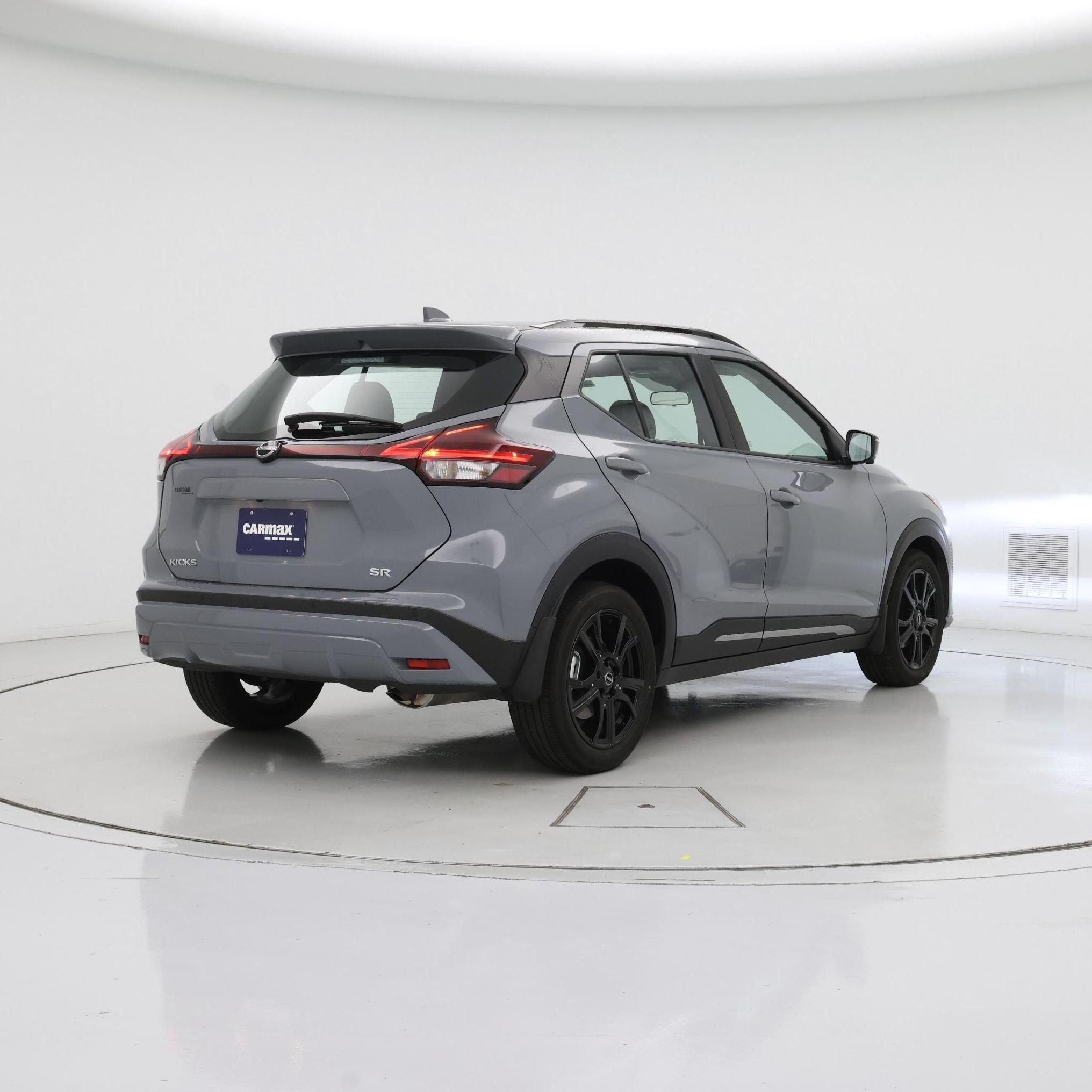 Thumbnail: 2022 Nissan Kicks - 8