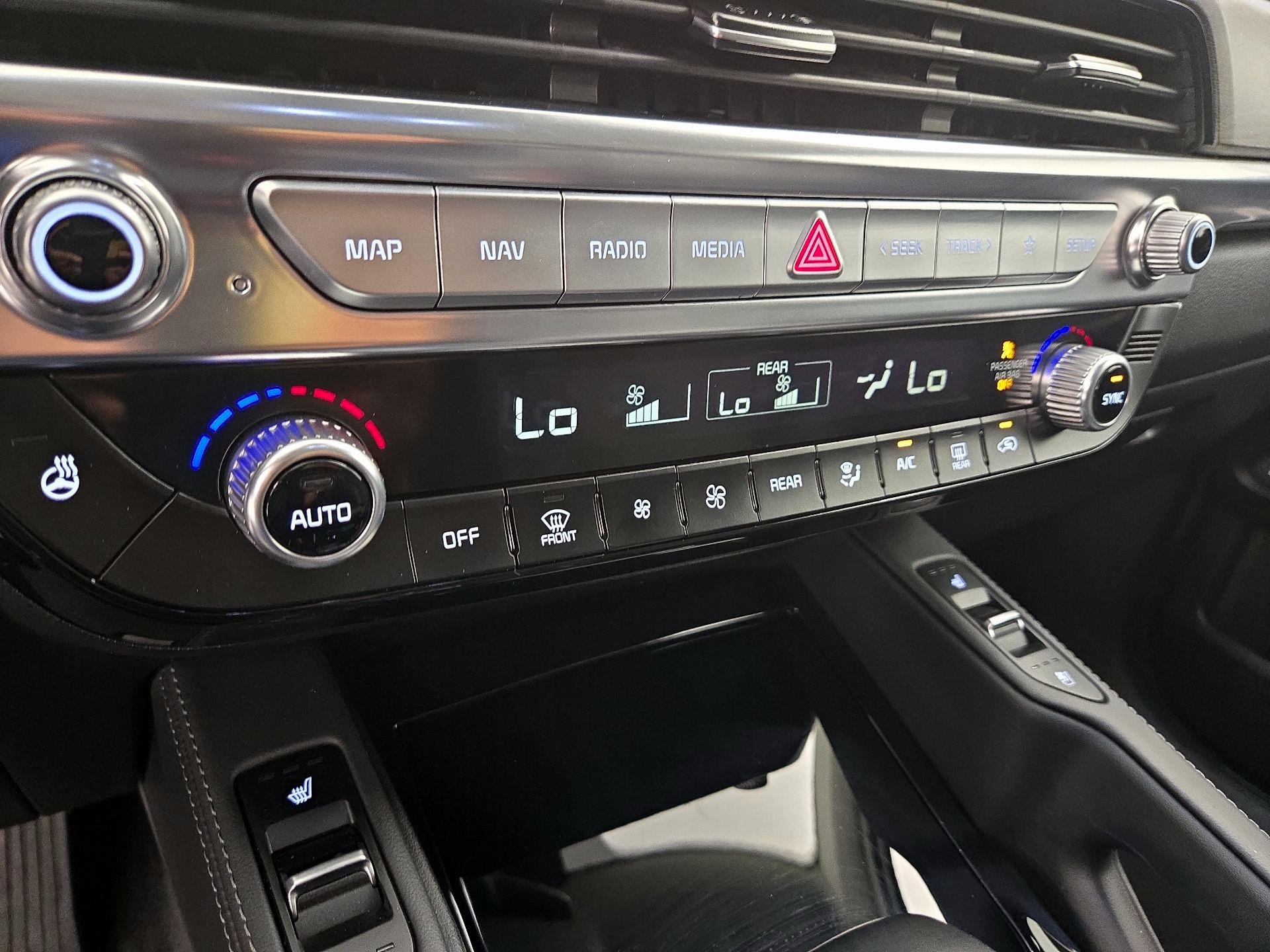 Thumbnail: 2022 Kia Telluride - 17