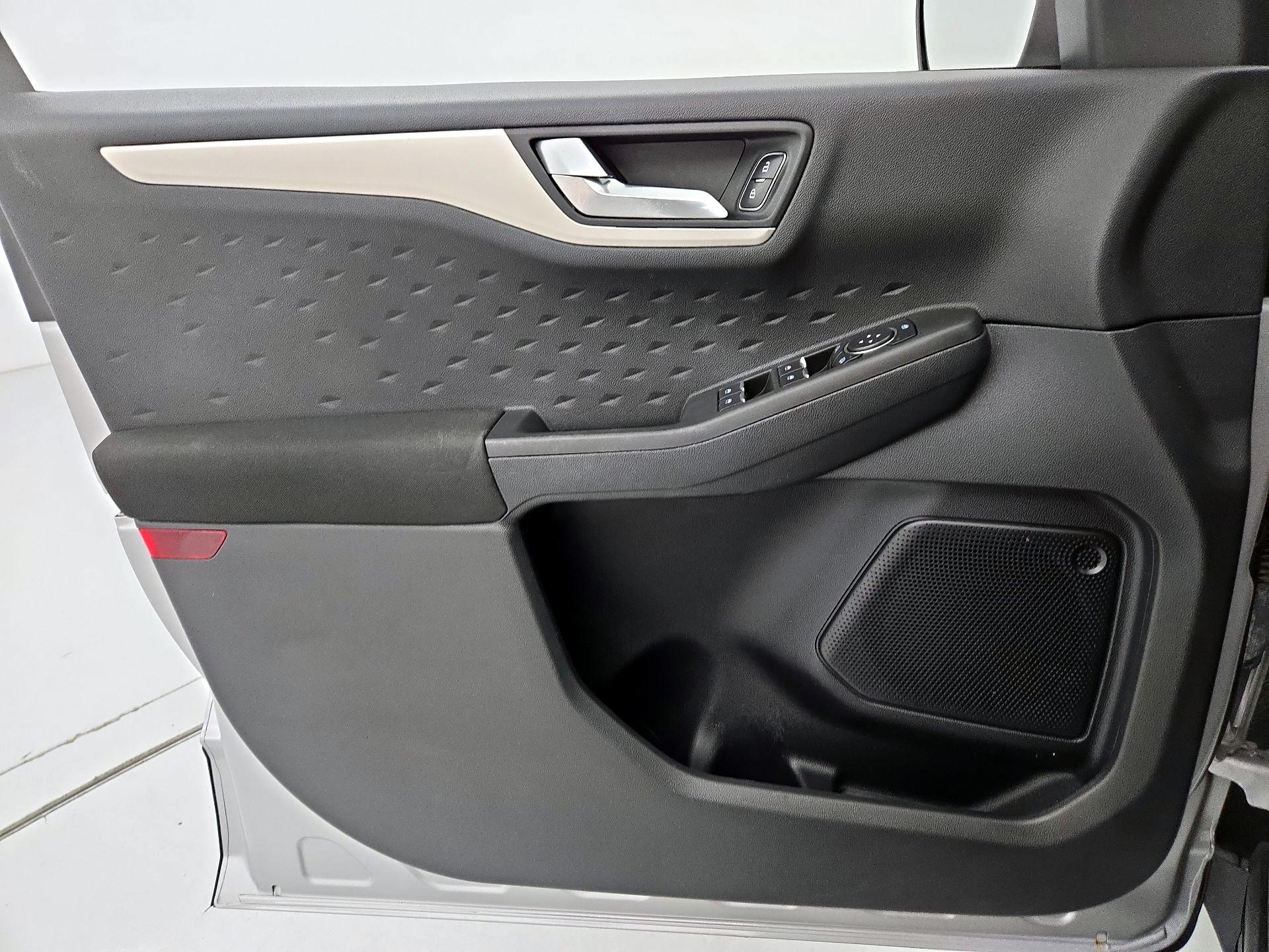 Thumbnail: 2020 Ford Escape - 12