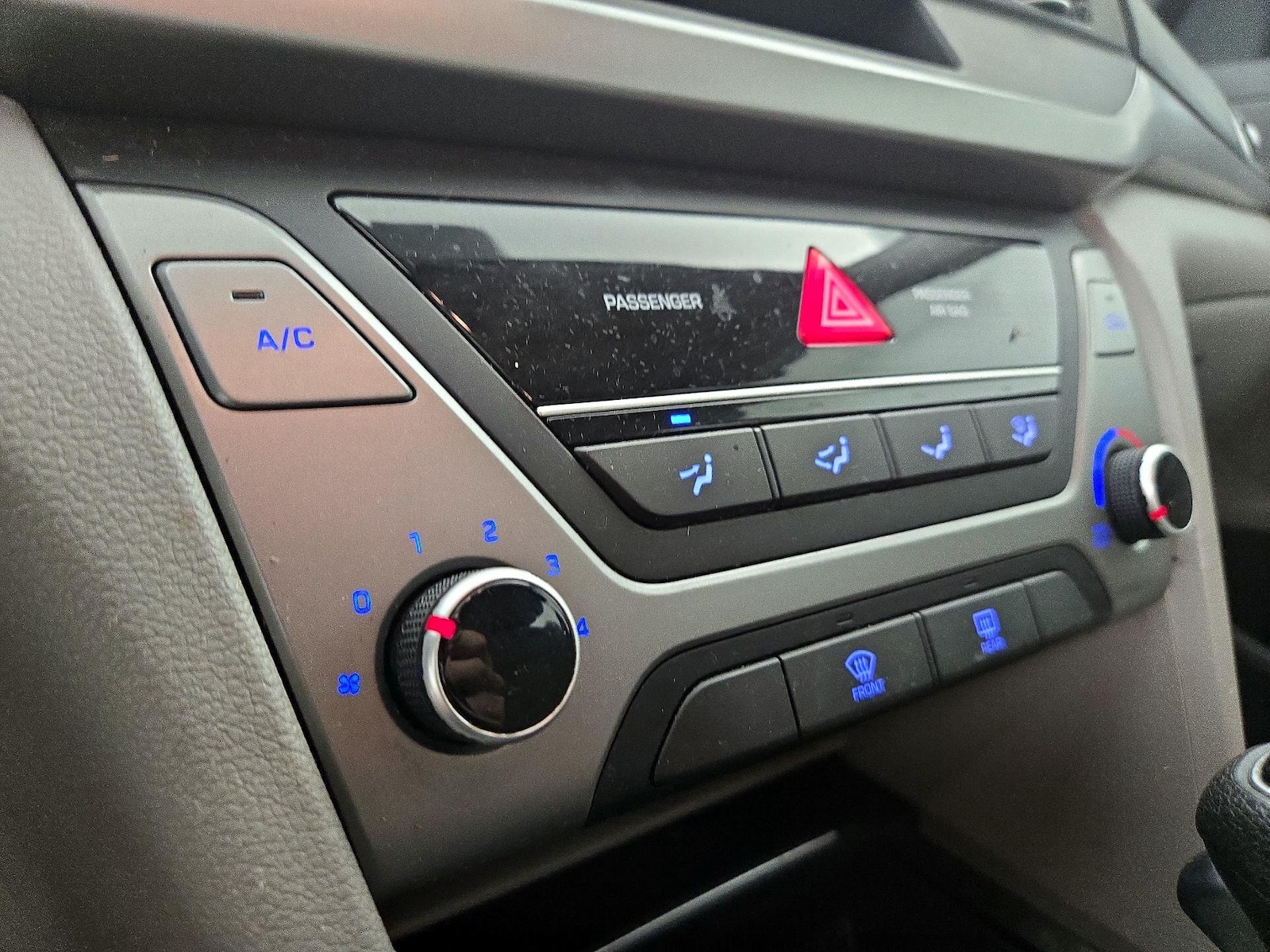 2017 Hyundai Elantra SE - Photo 16