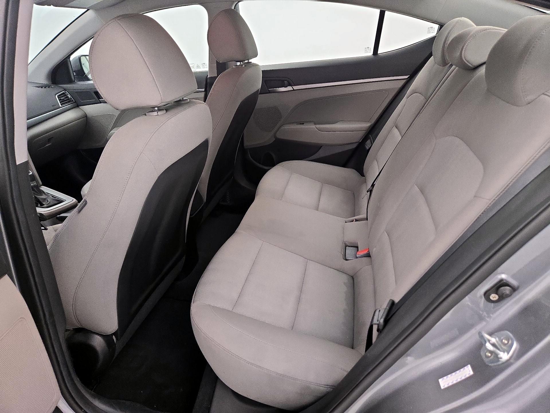 Thumbnail: 2017 Hyundai Elantra - 18