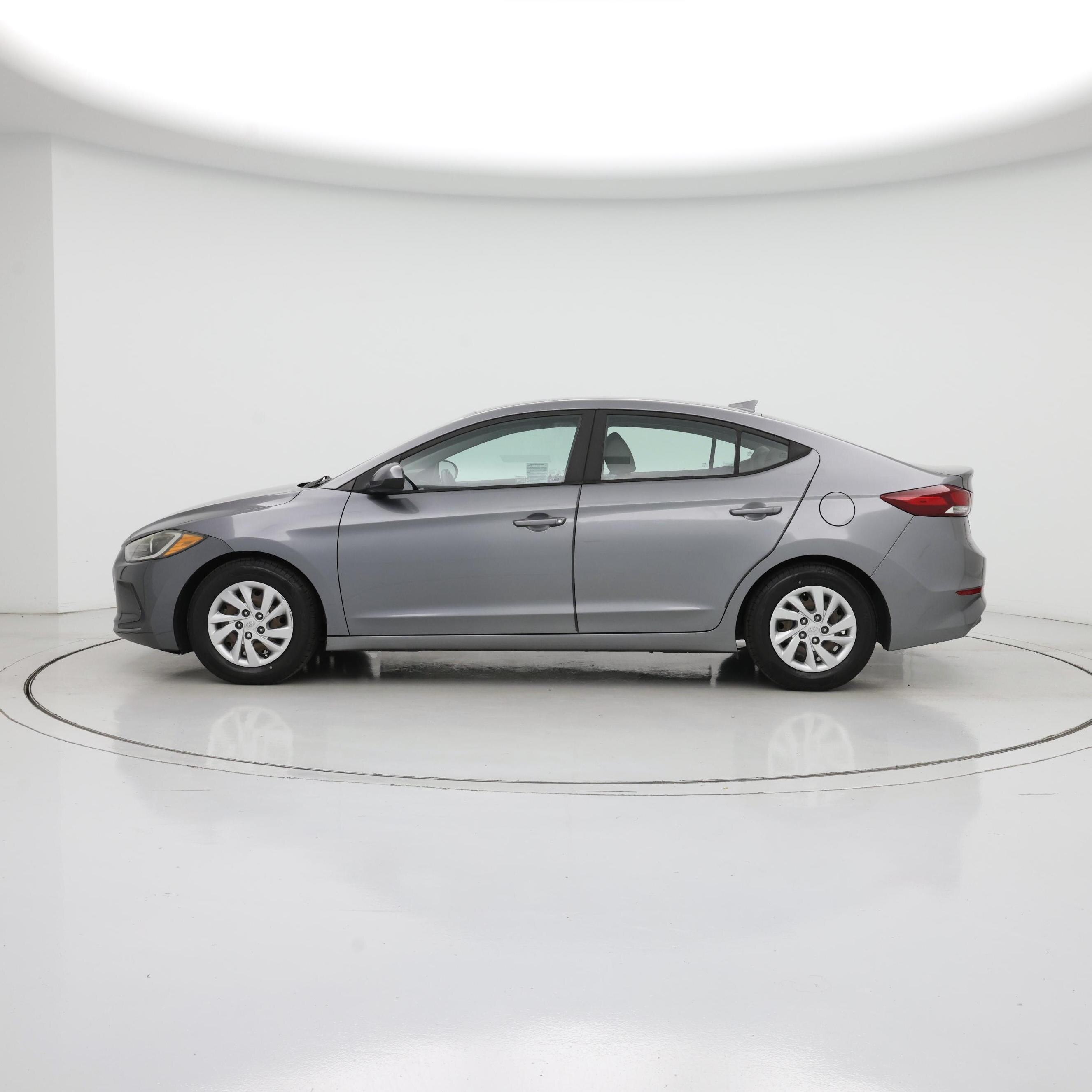 Thumbnail: 2017 Hyundai Elantra - 3