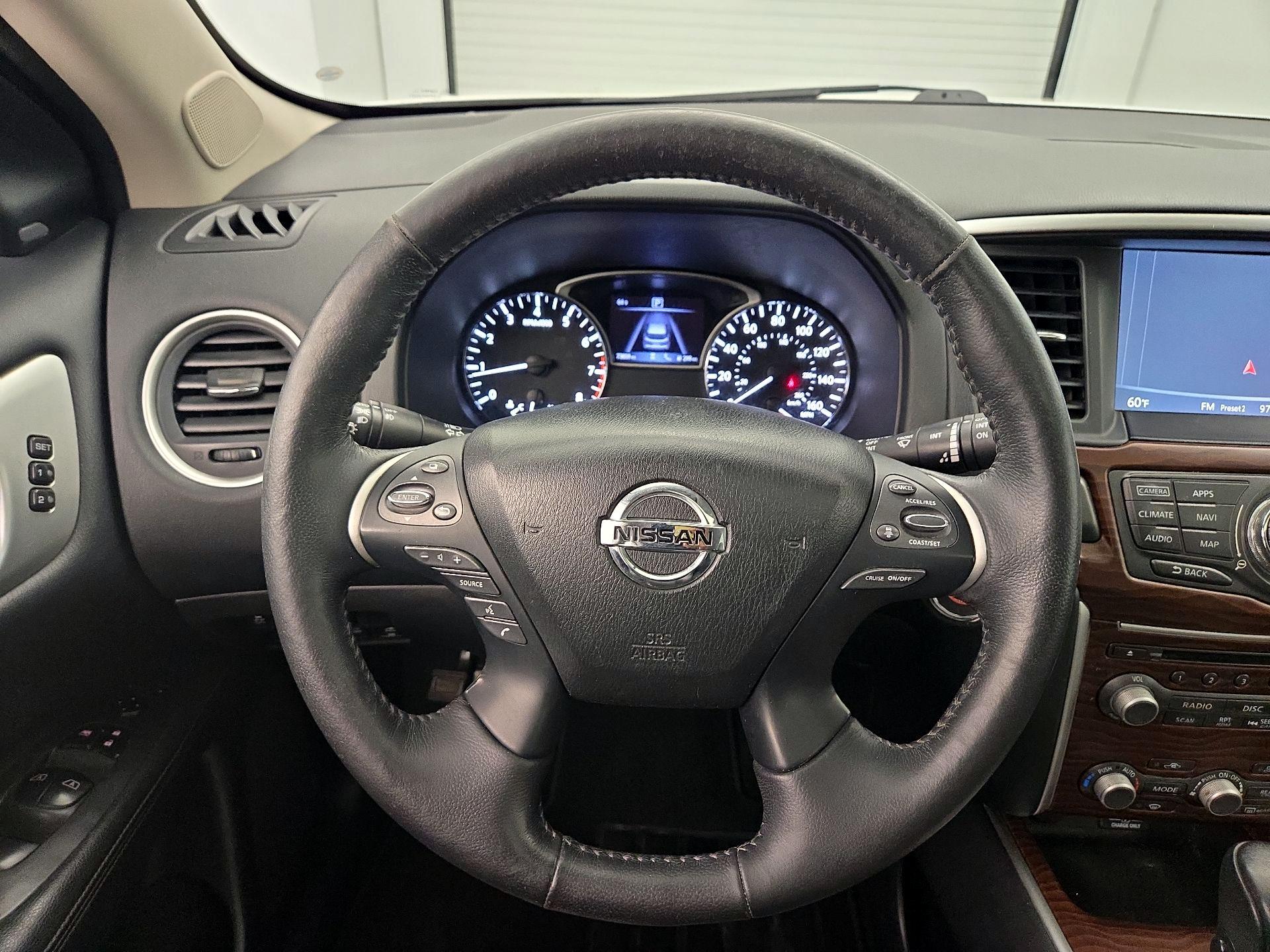 Thumbnail: 2019 Nissan Pathfinder - 10