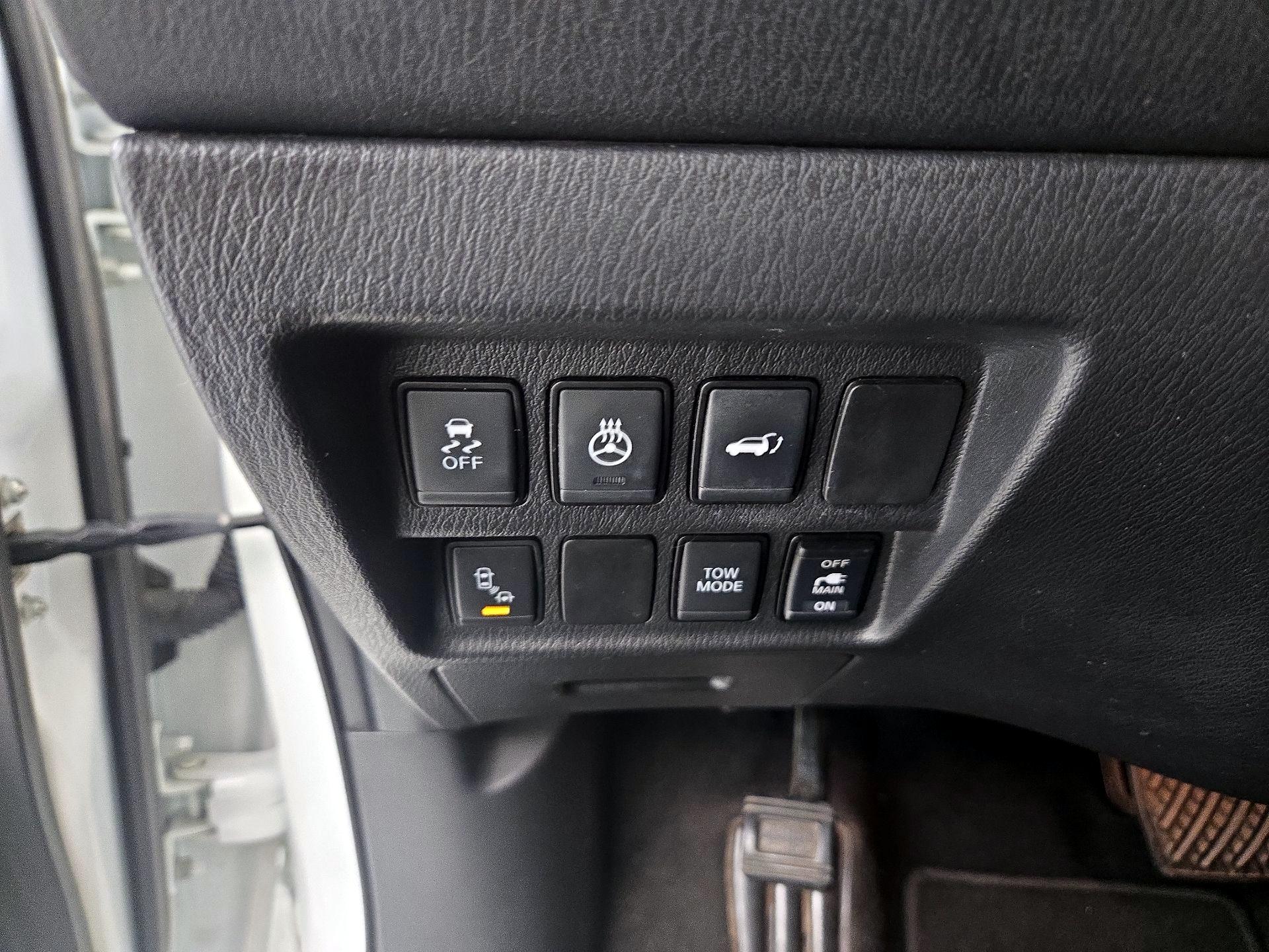 Thumbnail: 2019 Nissan Pathfinder - 13