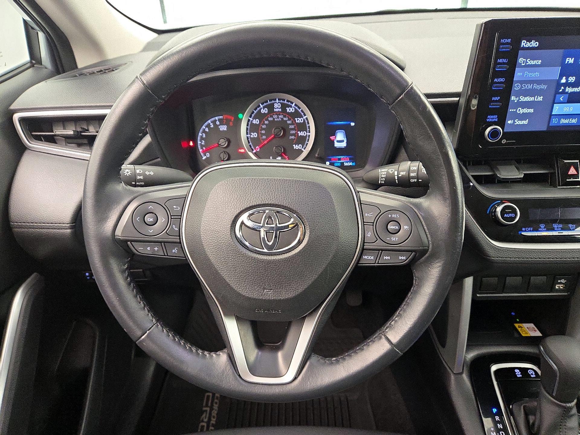 Thumbnail: 2022 Toyota Corolla Cross - 10