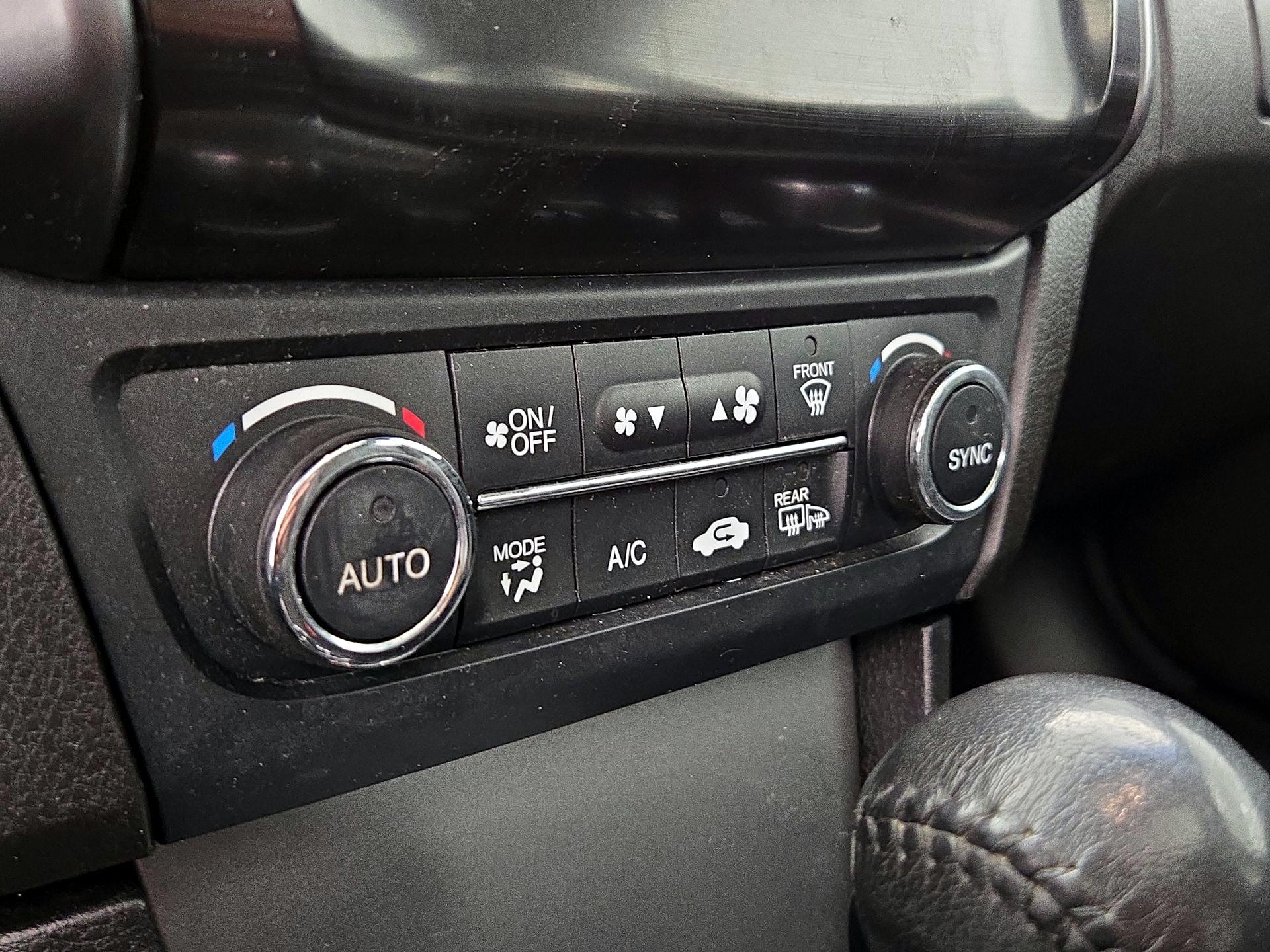 Thumbnail: 2014 Acura ILX - 16