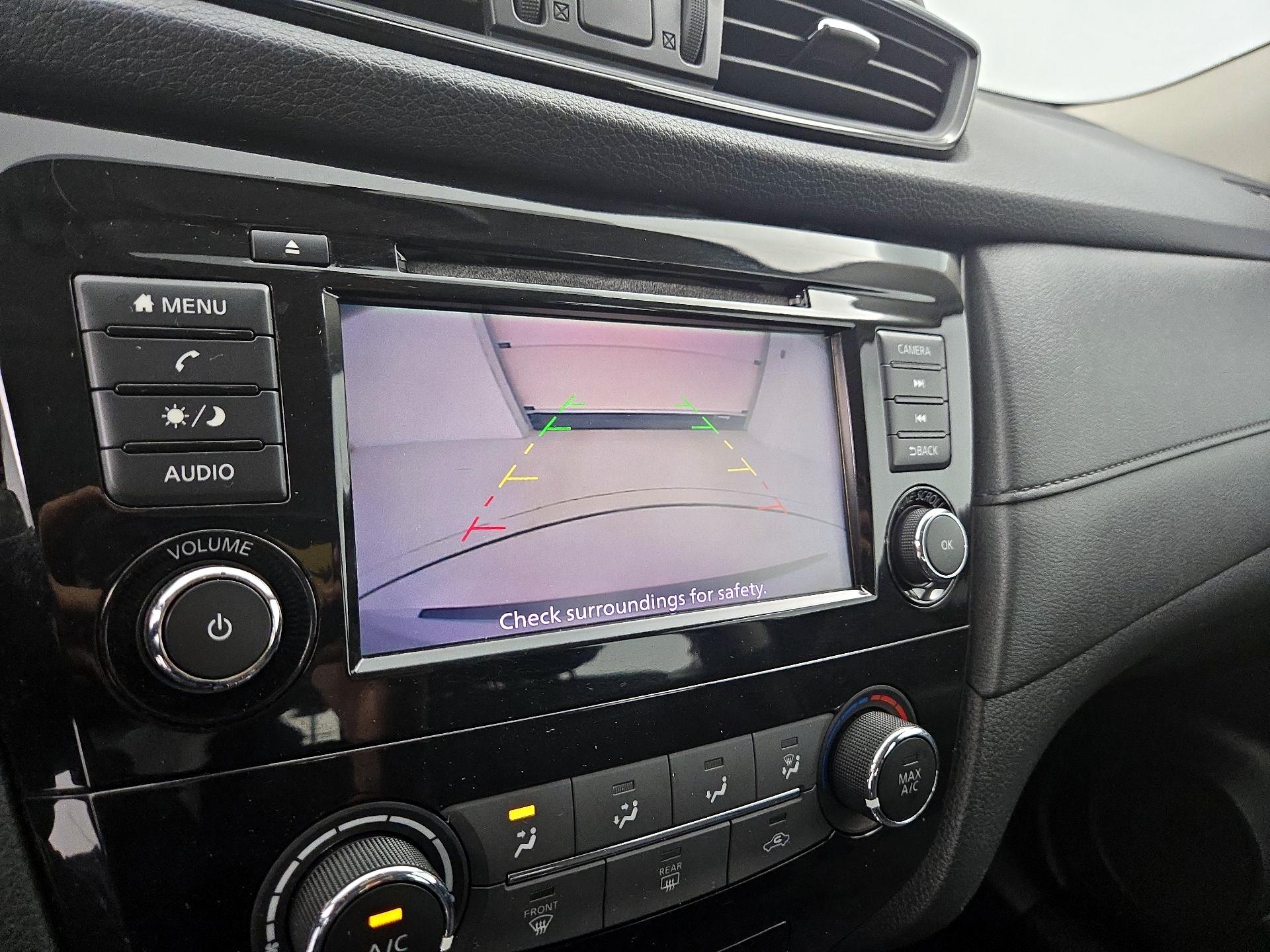 Thumbnail: 2018 Nissan Rogue - 14