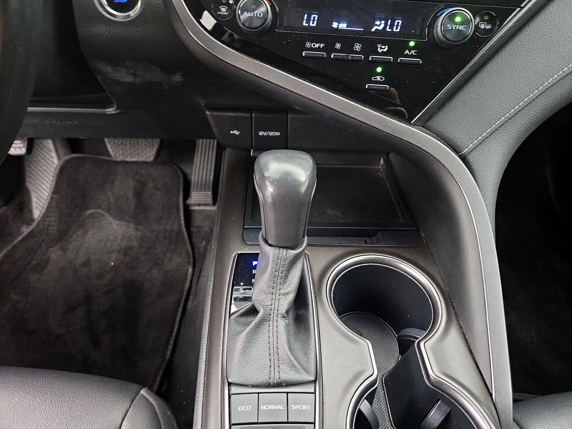 Thumbnail: 2023 Toyota Camry - 17