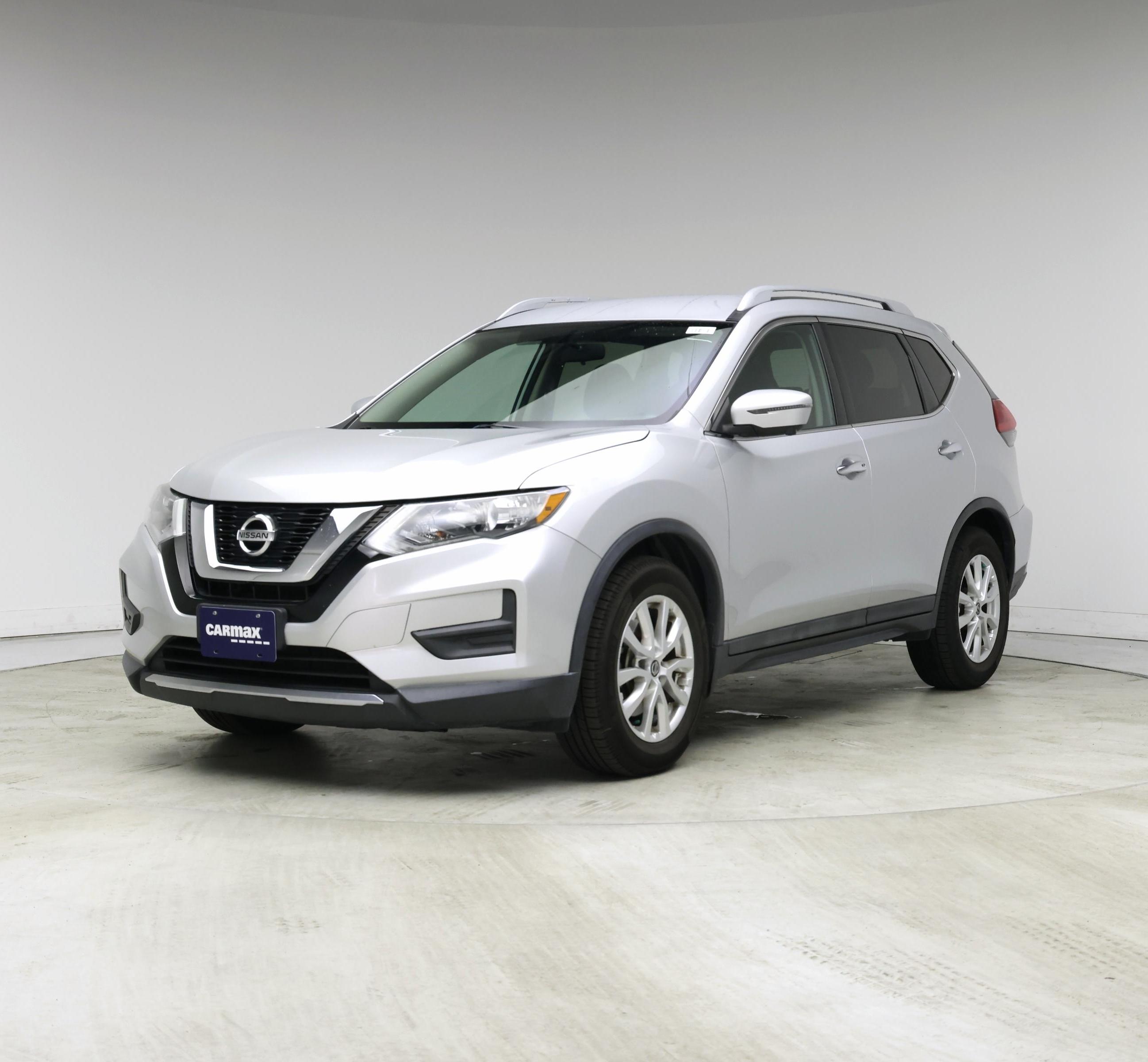 Thumbnail: 2017 Nissan Rogue - 4