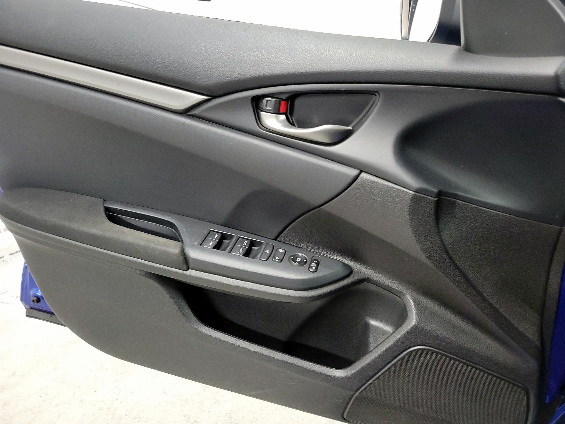 Thumbnail: 2019 Honda Civic - 12