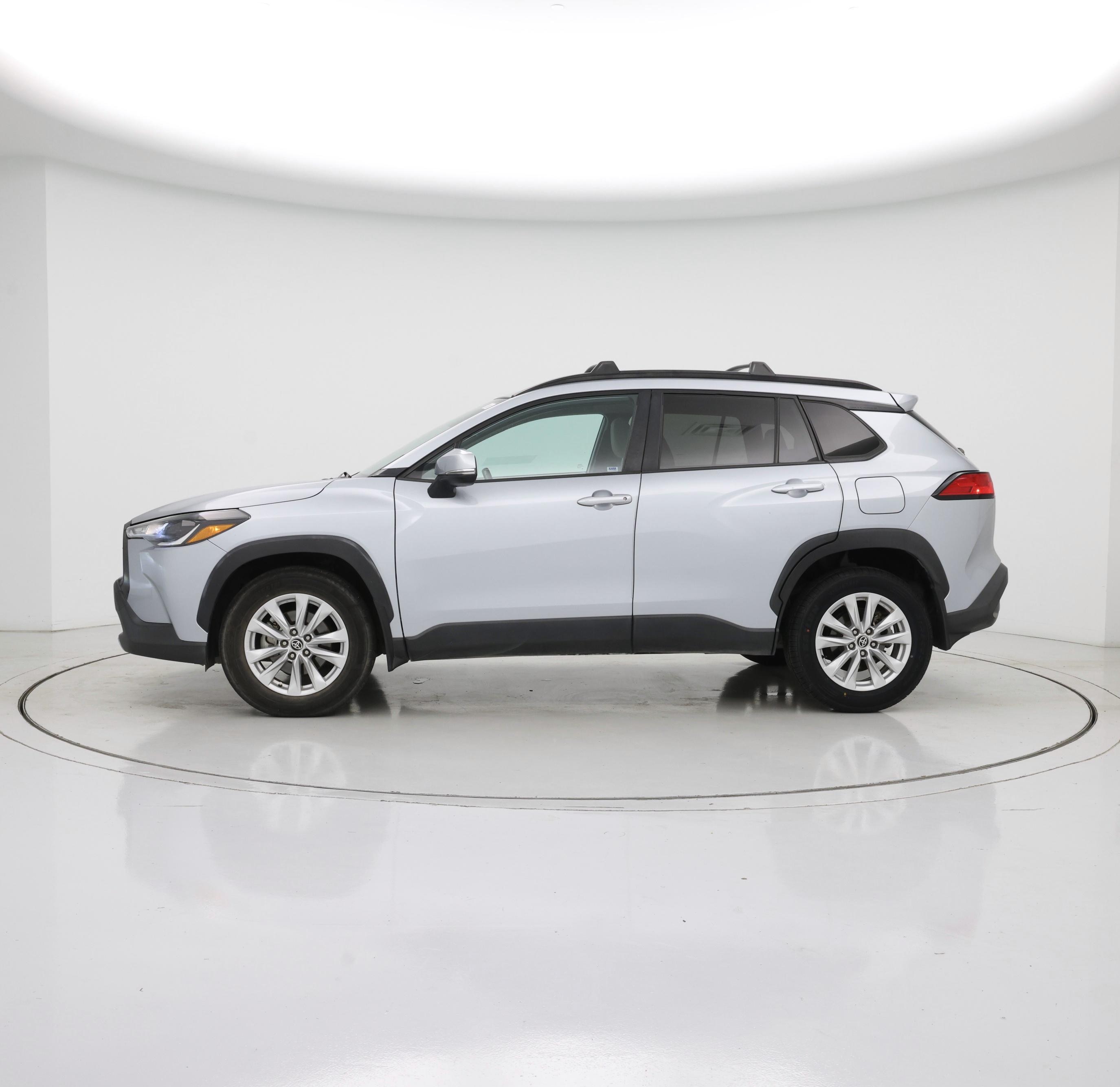 Thumbnail: 2022 Toyota Corolla Cross - 3