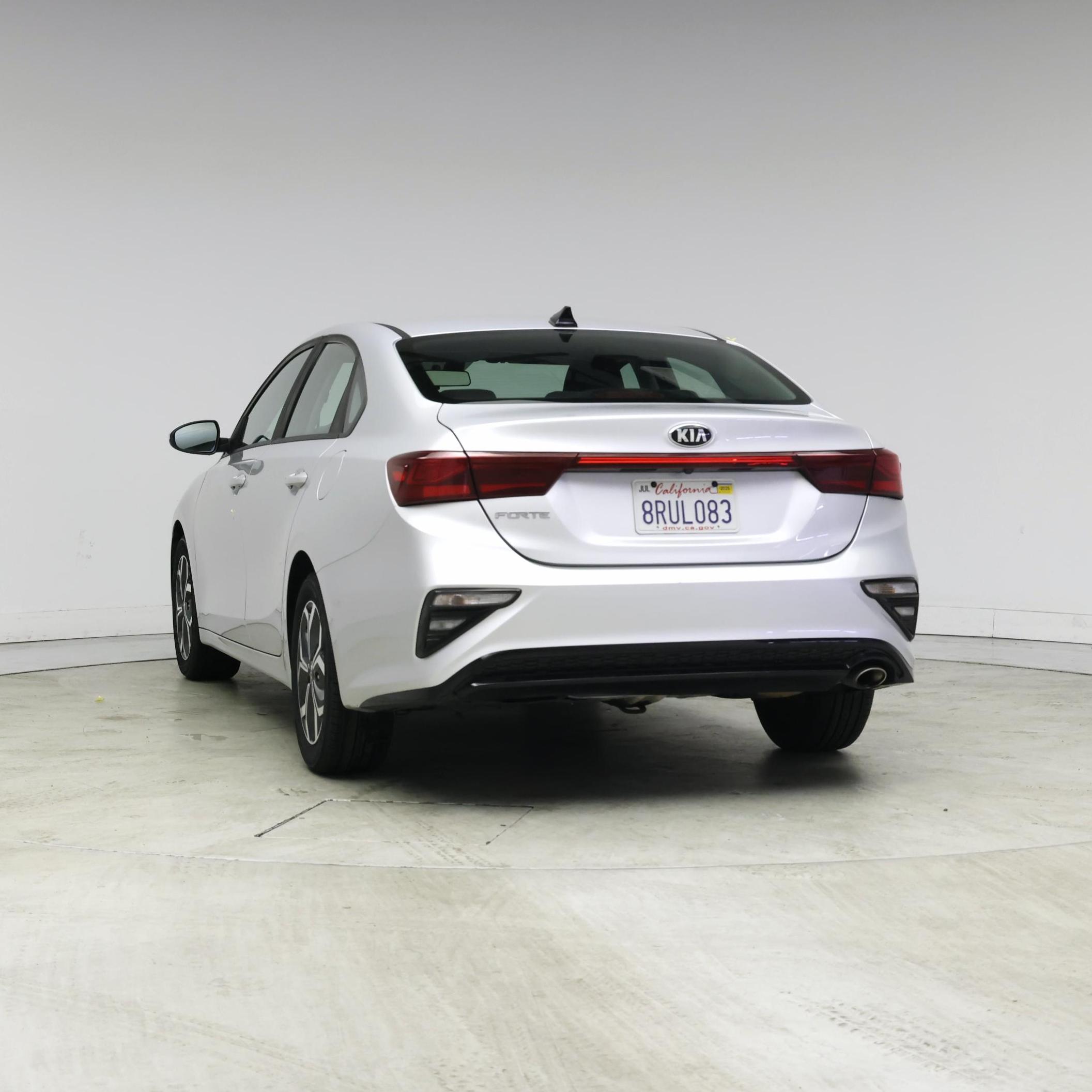 Thumbnail: 2020 Kia Forte - 6