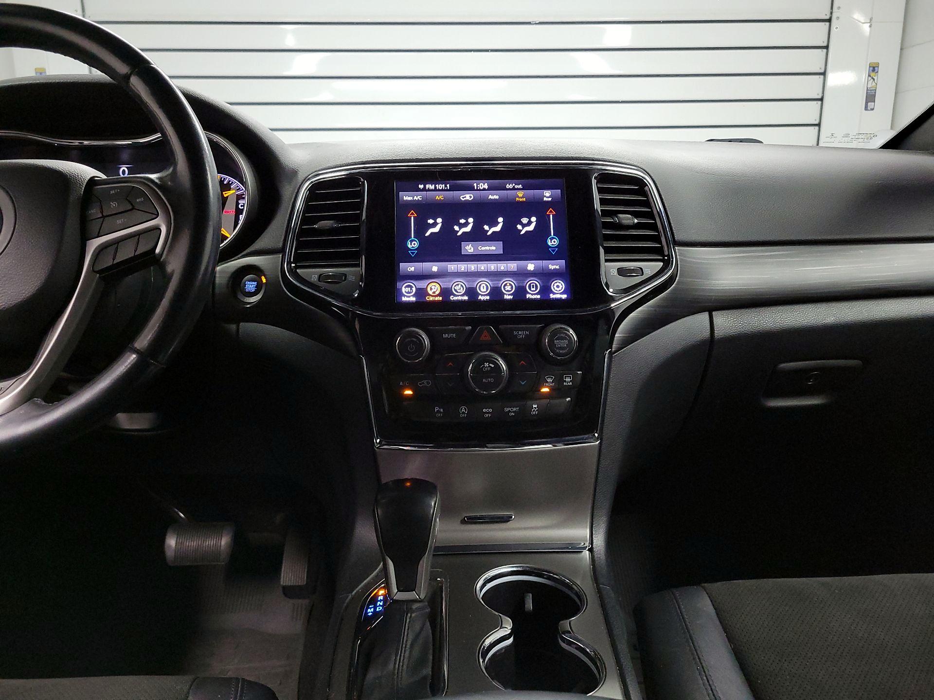 Thumbnail: 2020 Jeep Grand Cherokee - 9