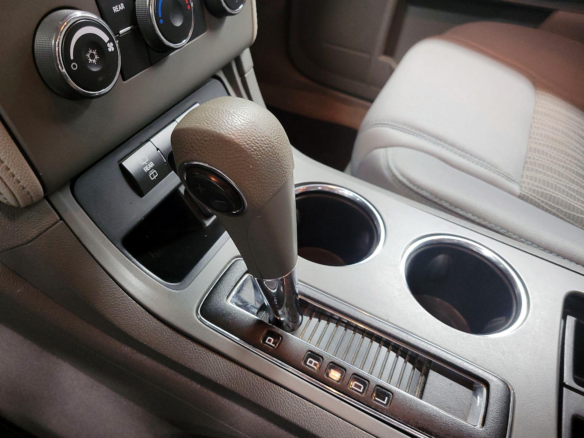 Thumbnail: 2015 Chevrolet Traverse - 17