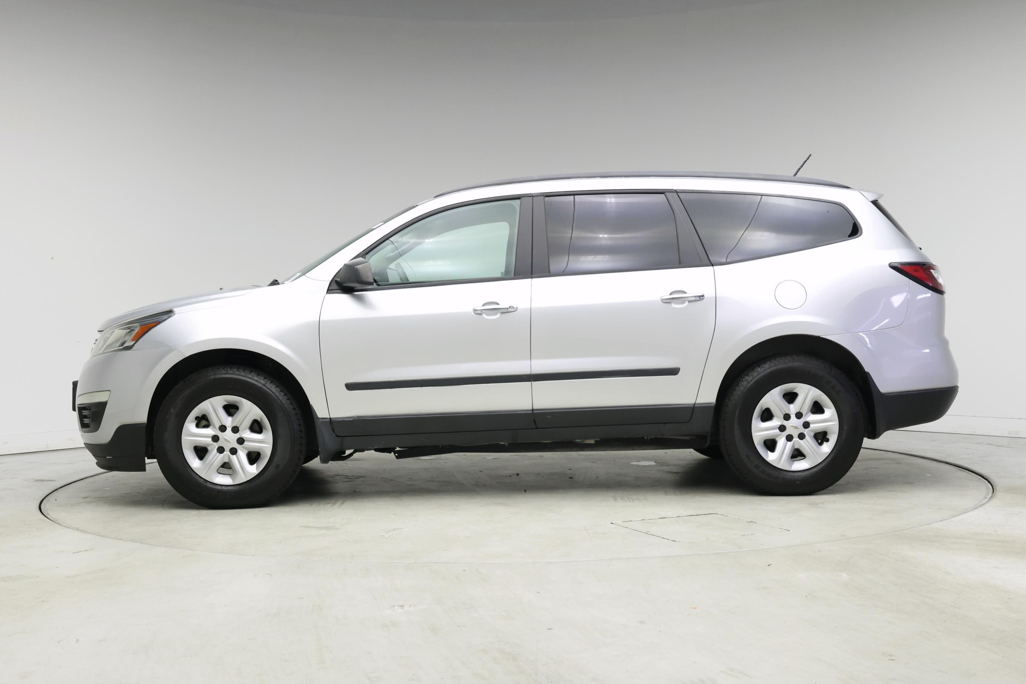 Thumbnail: 2015 Chevrolet Traverse - 3