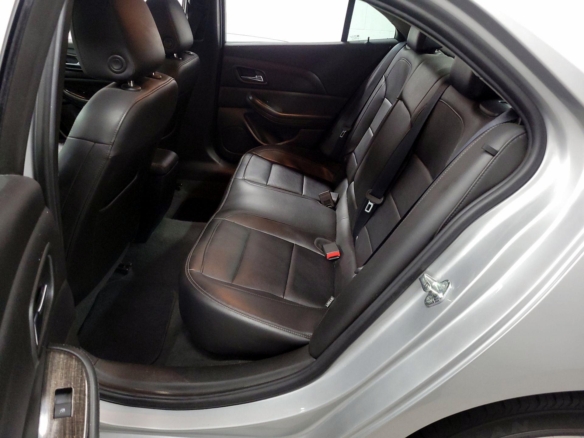 Thumbnail: 2015 Chevrolet Malibu - 17