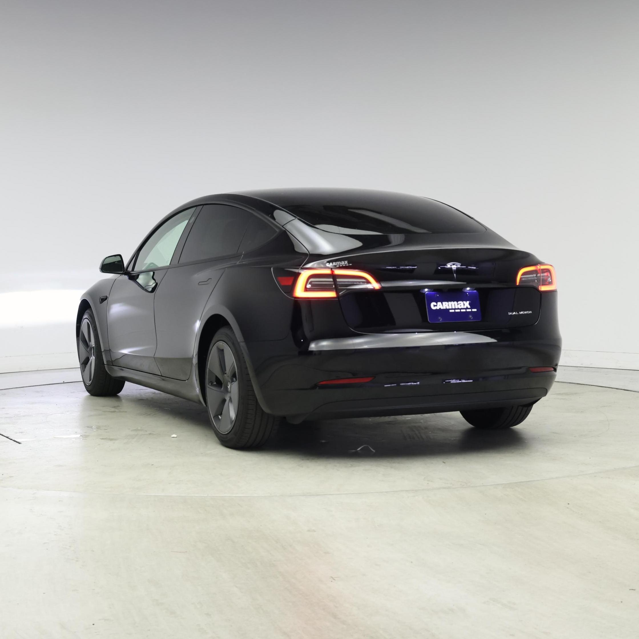 Thumbnail: 2023 Tesla Model 3 - 2