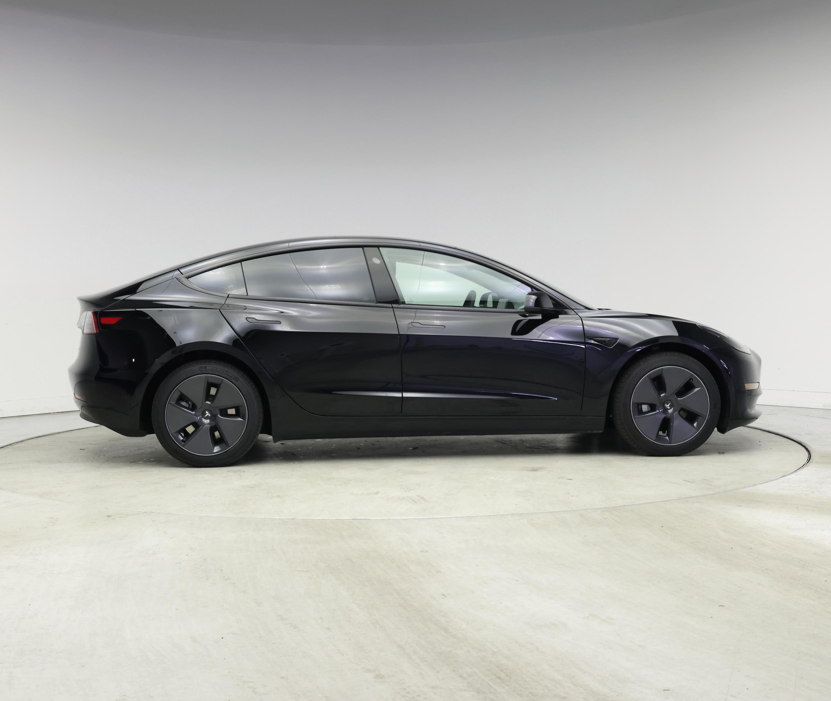 Thumbnail: 2023 Tesla Model 3 - 7