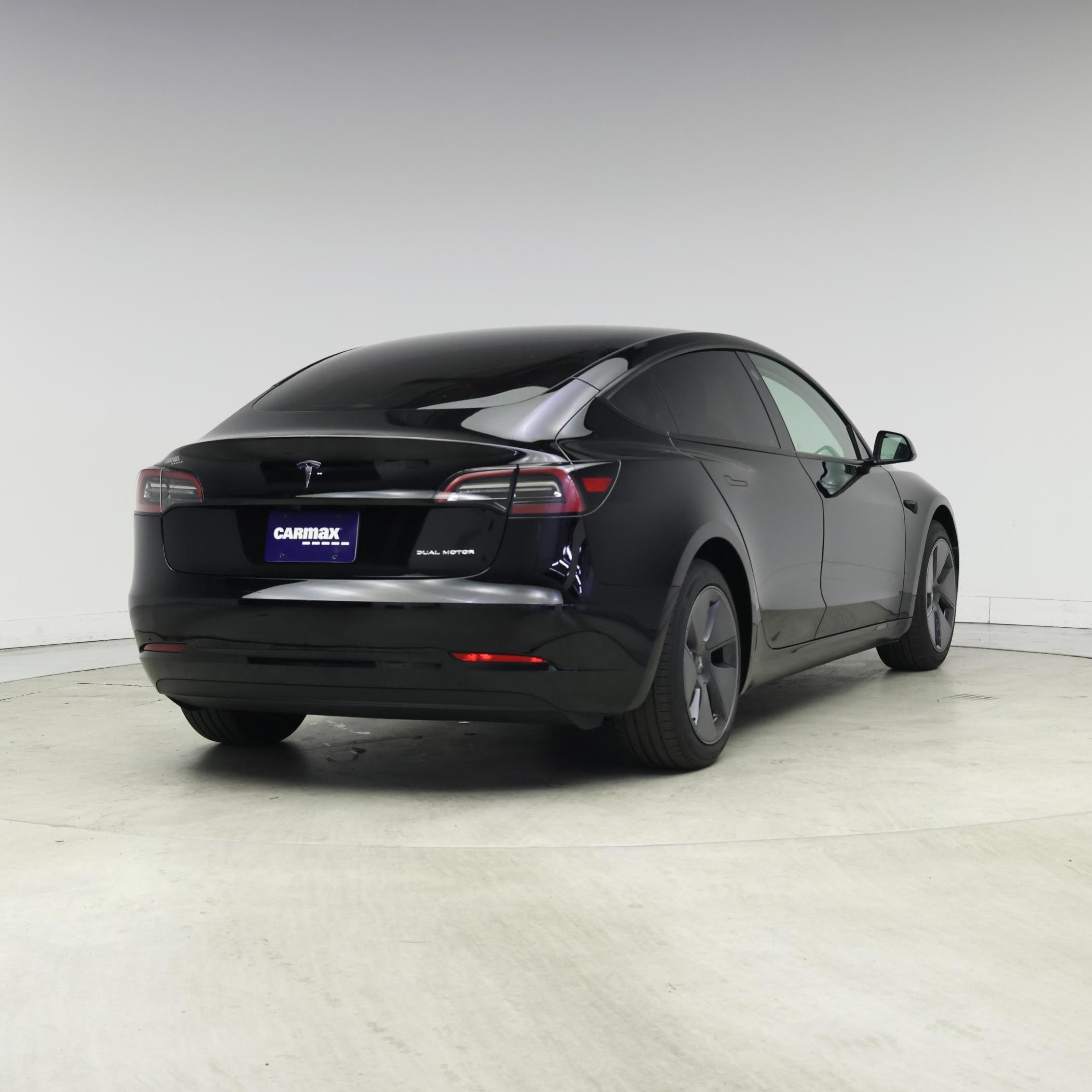 Thumbnail: 2023 Tesla Model 3 - 8