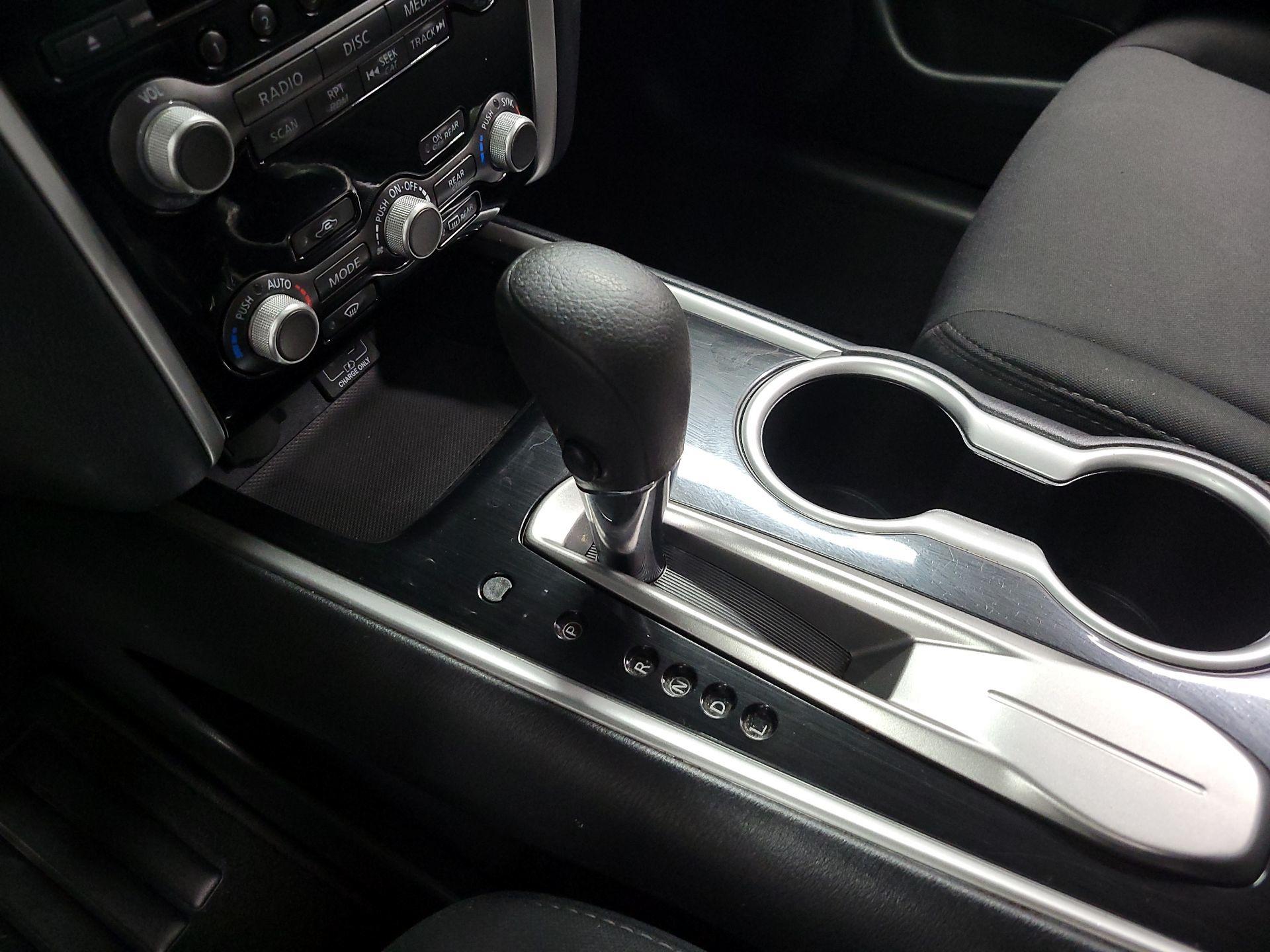 Thumbnail: 2019 Nissan Pathfinder - 17