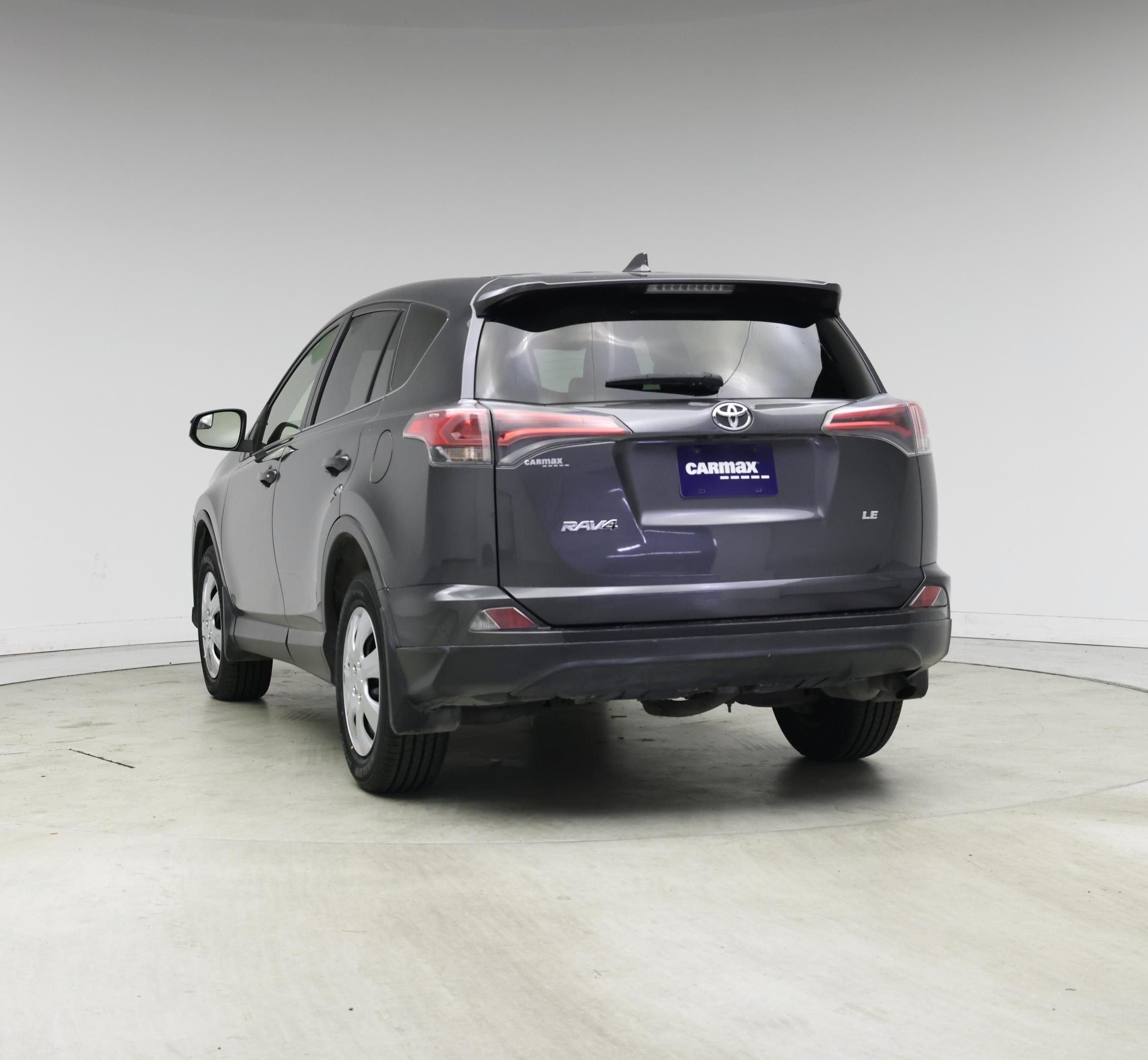 Thumbnail: 2018 Toyota RAV4 - 6