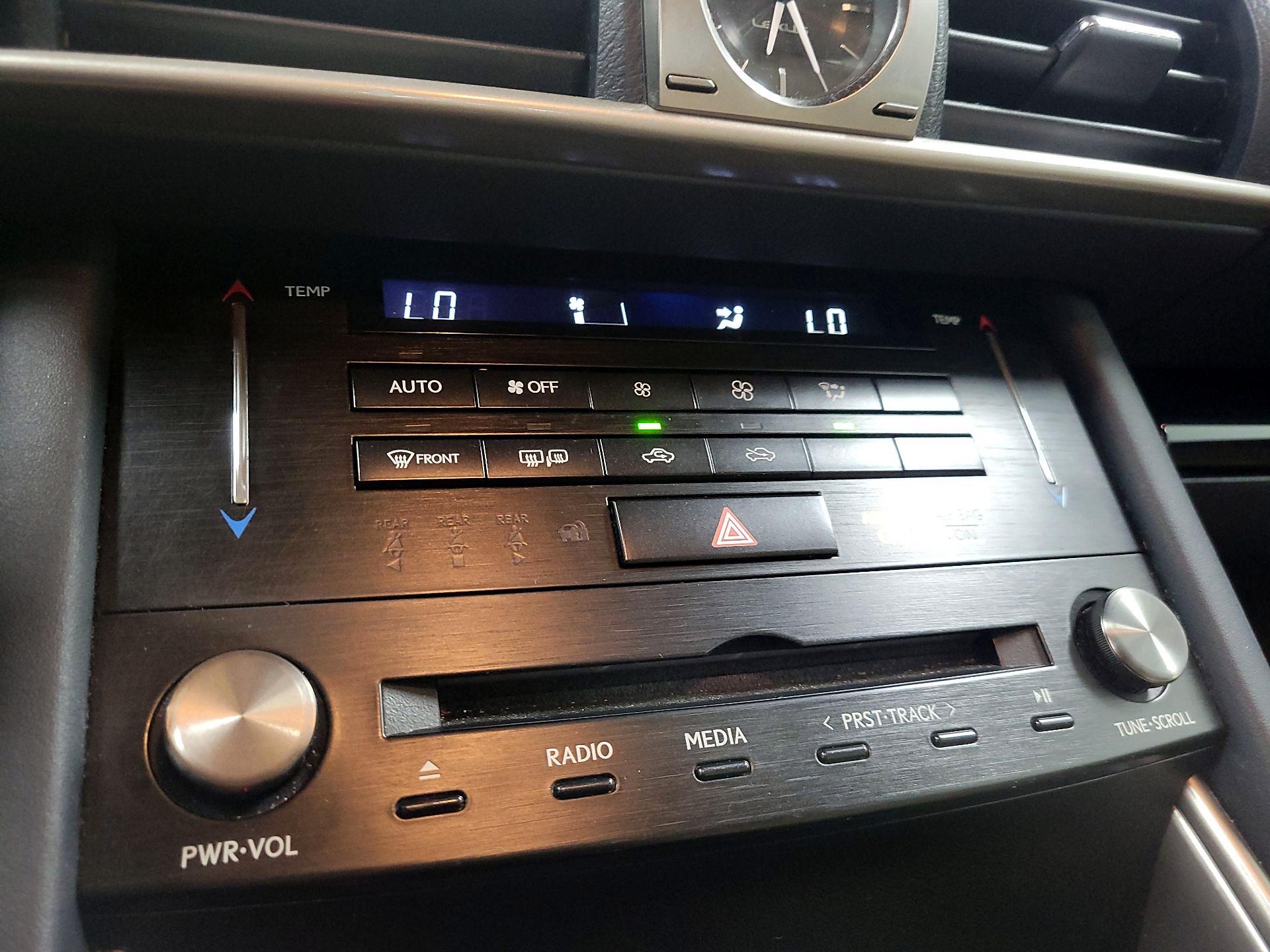 Thumbnail: 2017 Lexus IS - 16